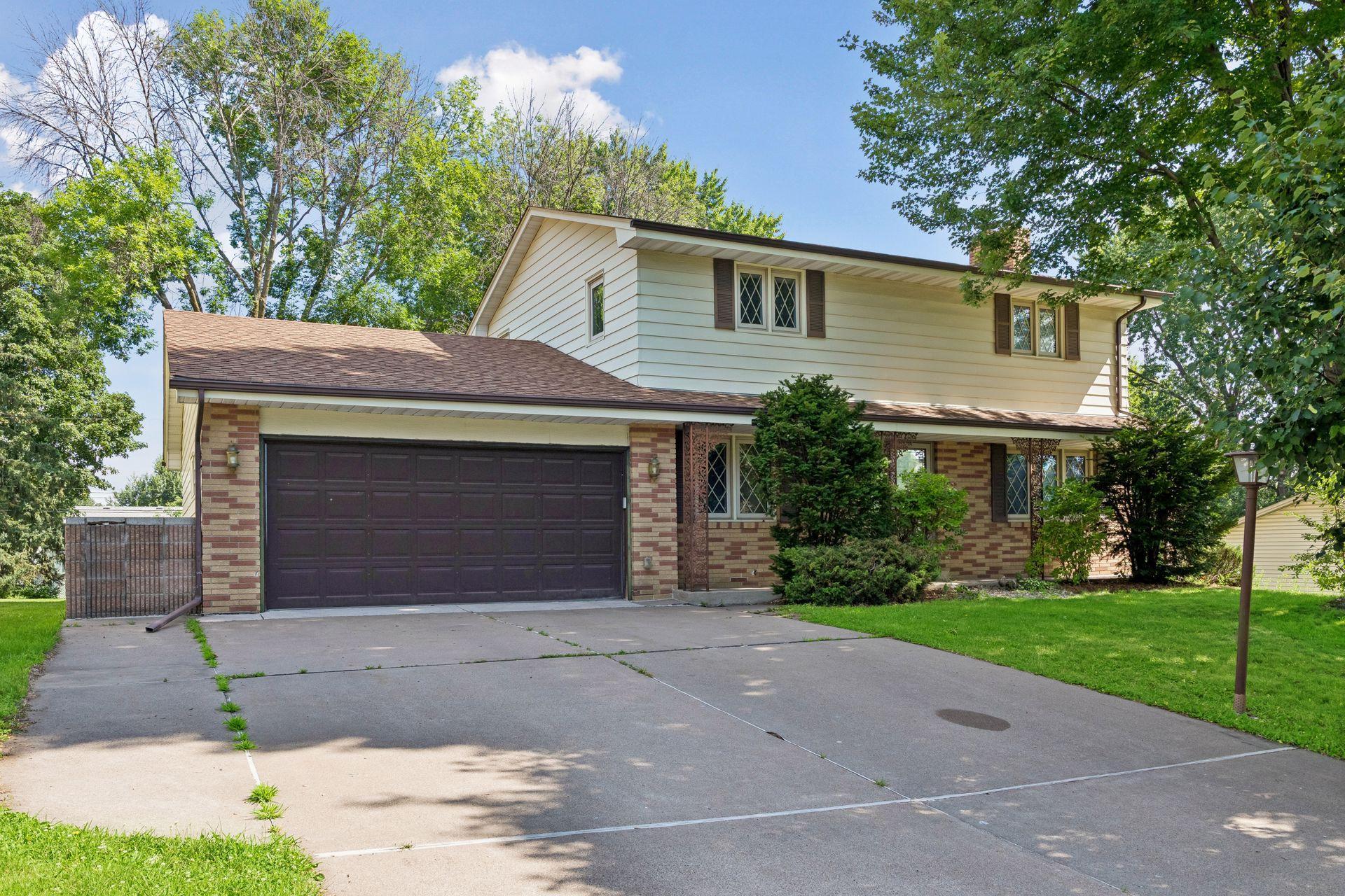 1st image of 9116 34 1/2 Ave N, New Hope, MN 55427 | MLS# 7098398