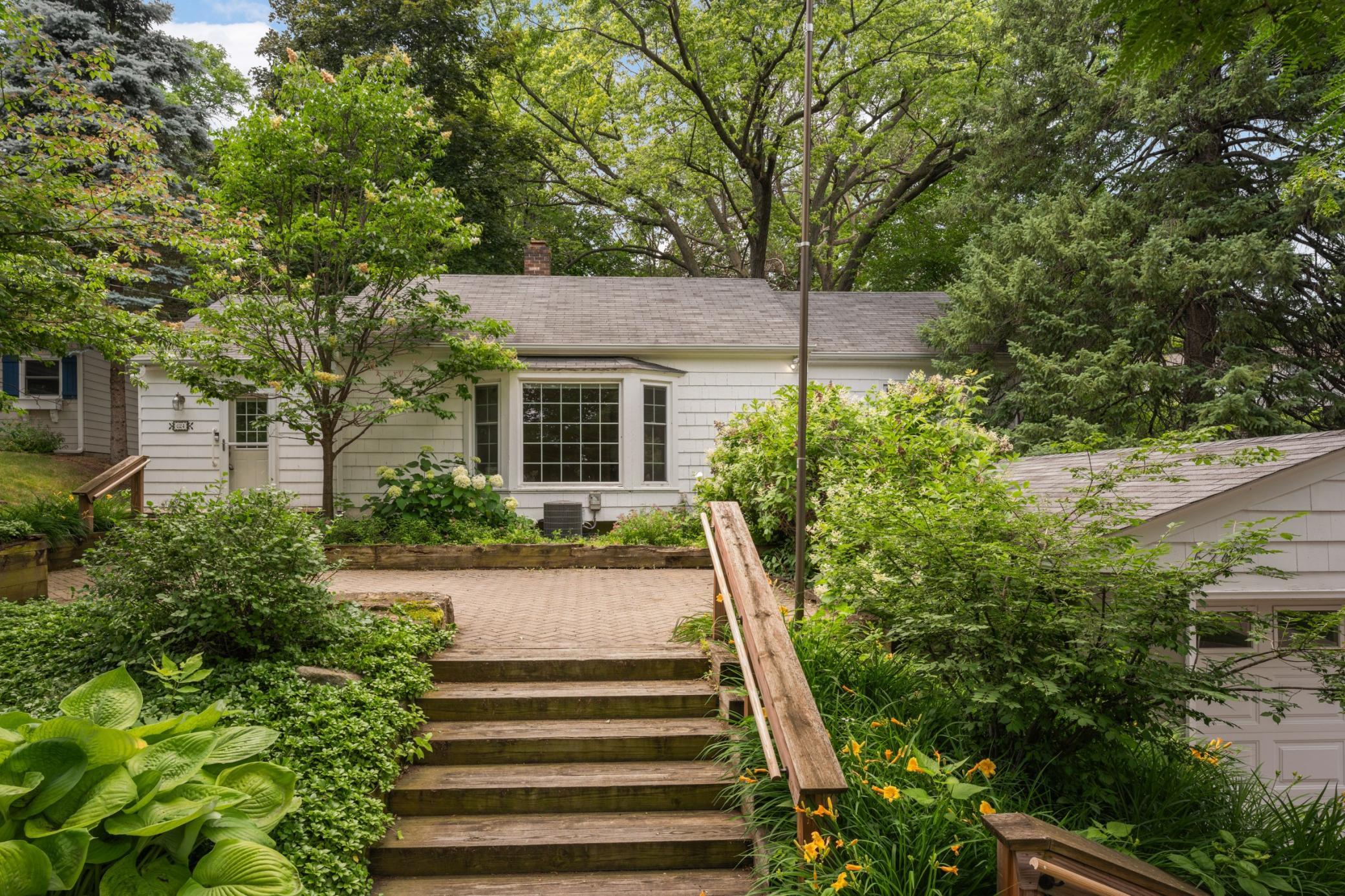4th image of 624 Pleasant St, Excelsior, MN 55331 | MLS# 7098510