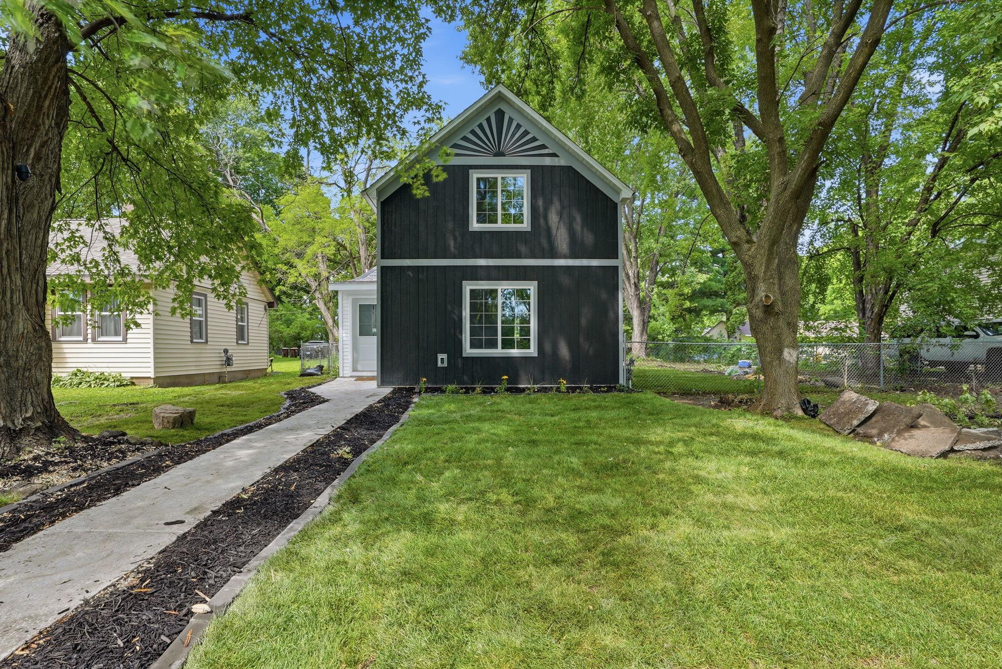 3rd image of 829 1St St, Saint Paul Park, MN 55071 | MLS# 7098527