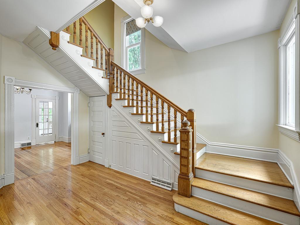 4th image of 820 Osceola Ave, Saint Paul, MN 55105 | MLS# 7098622