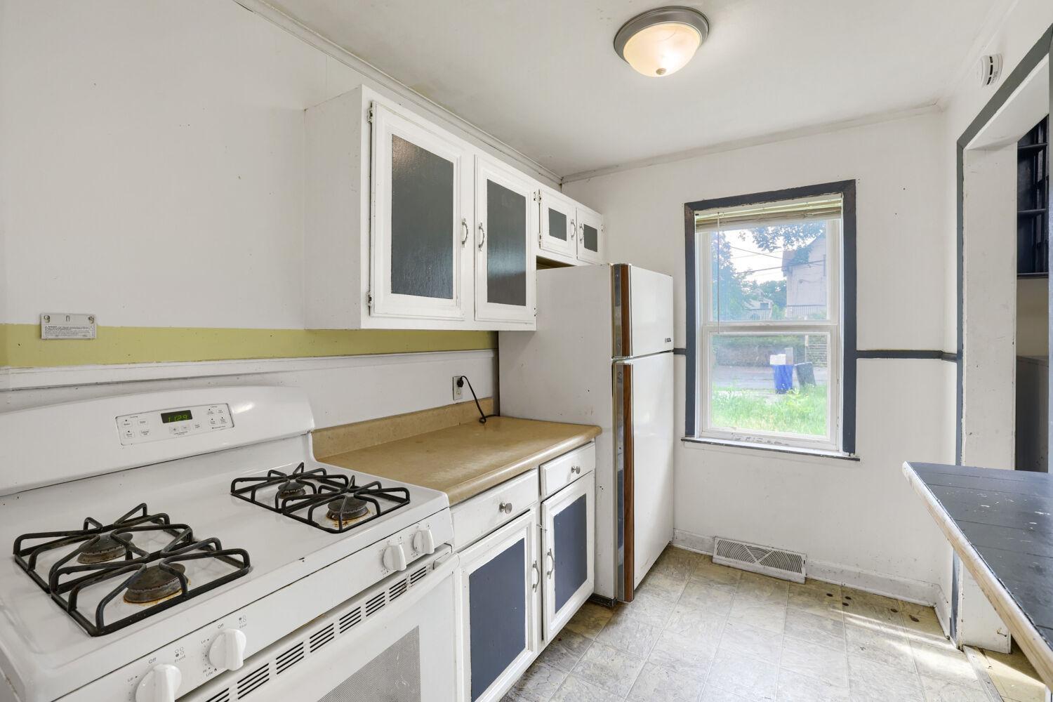5th image of 1024 Geranium Ave E, Saint Paul, MN 55106 | MLS# 7098677