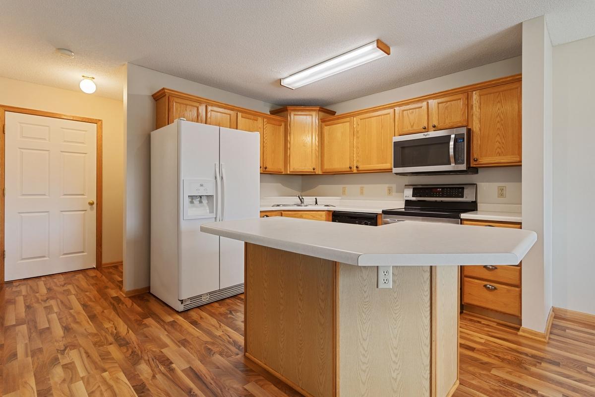 4th image of 2440 Oakridge Cir, Hudson, WI 54016 | MLS# 7098725