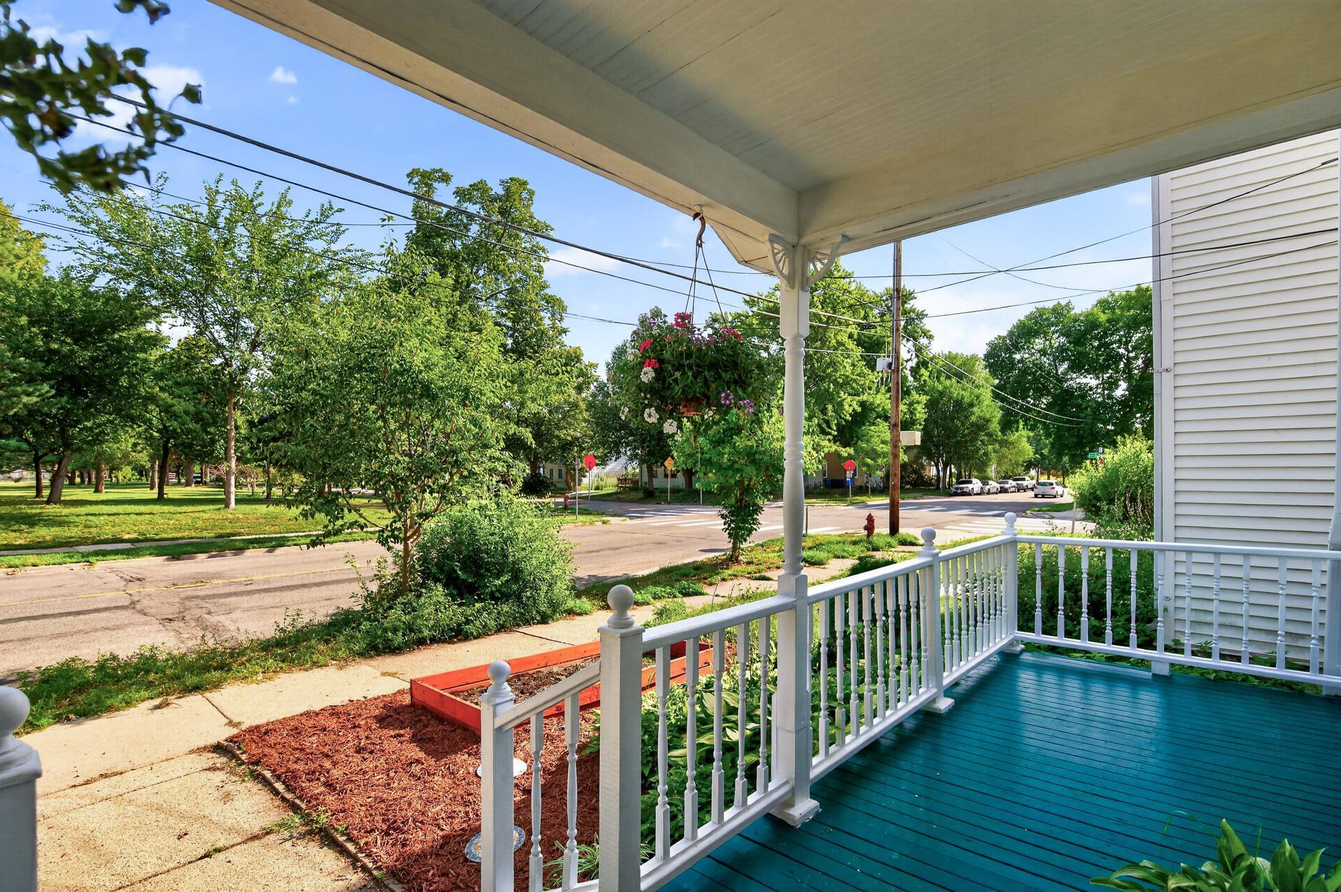 2nd image of 2819 E 25th St, Minneapolis, MN 55406 | MLS# 7098741
