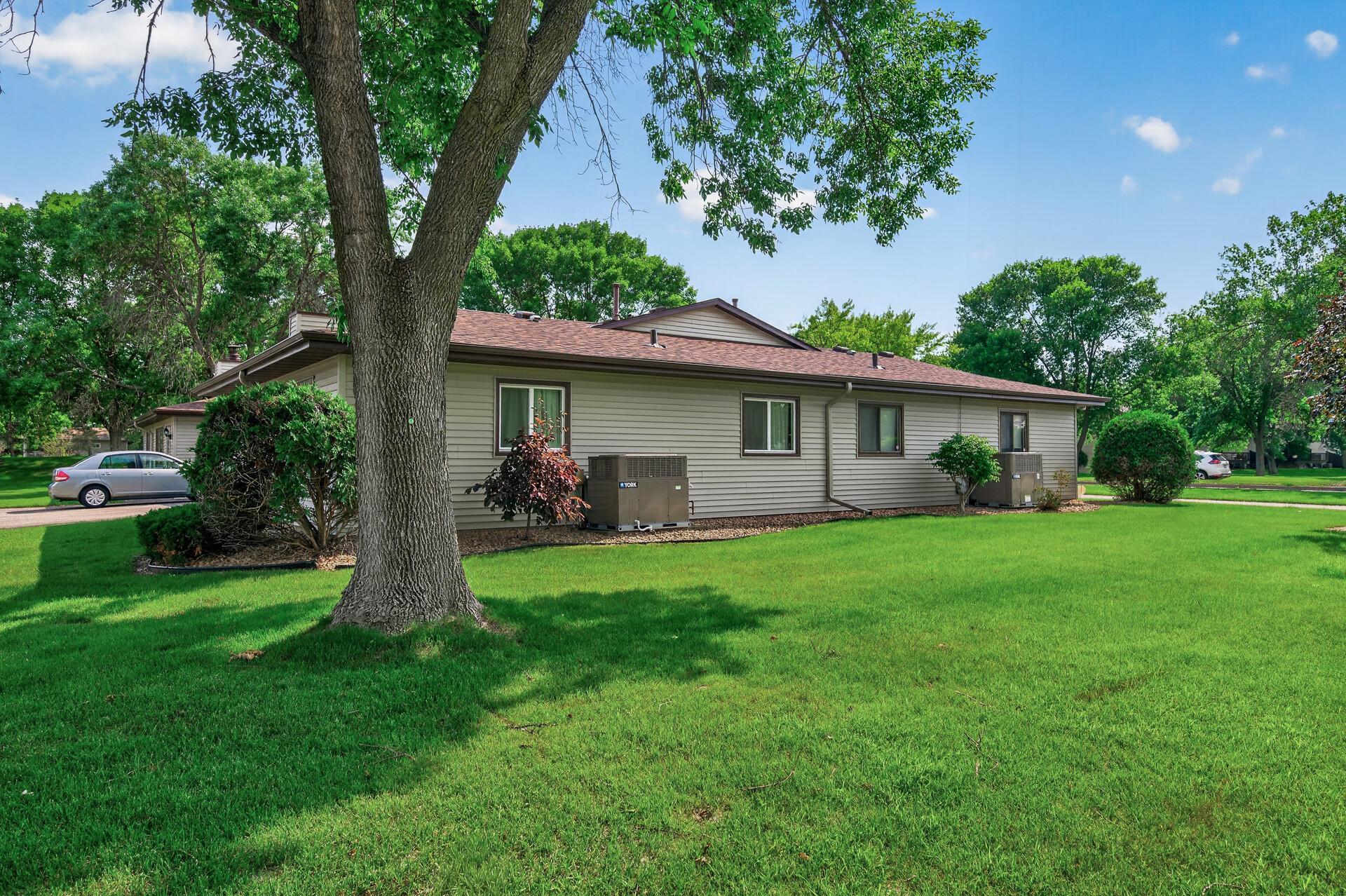 28th image of 8500 S Maplebrook Cir, Brooklyn Park, MN 55445 | MLS# 7098747