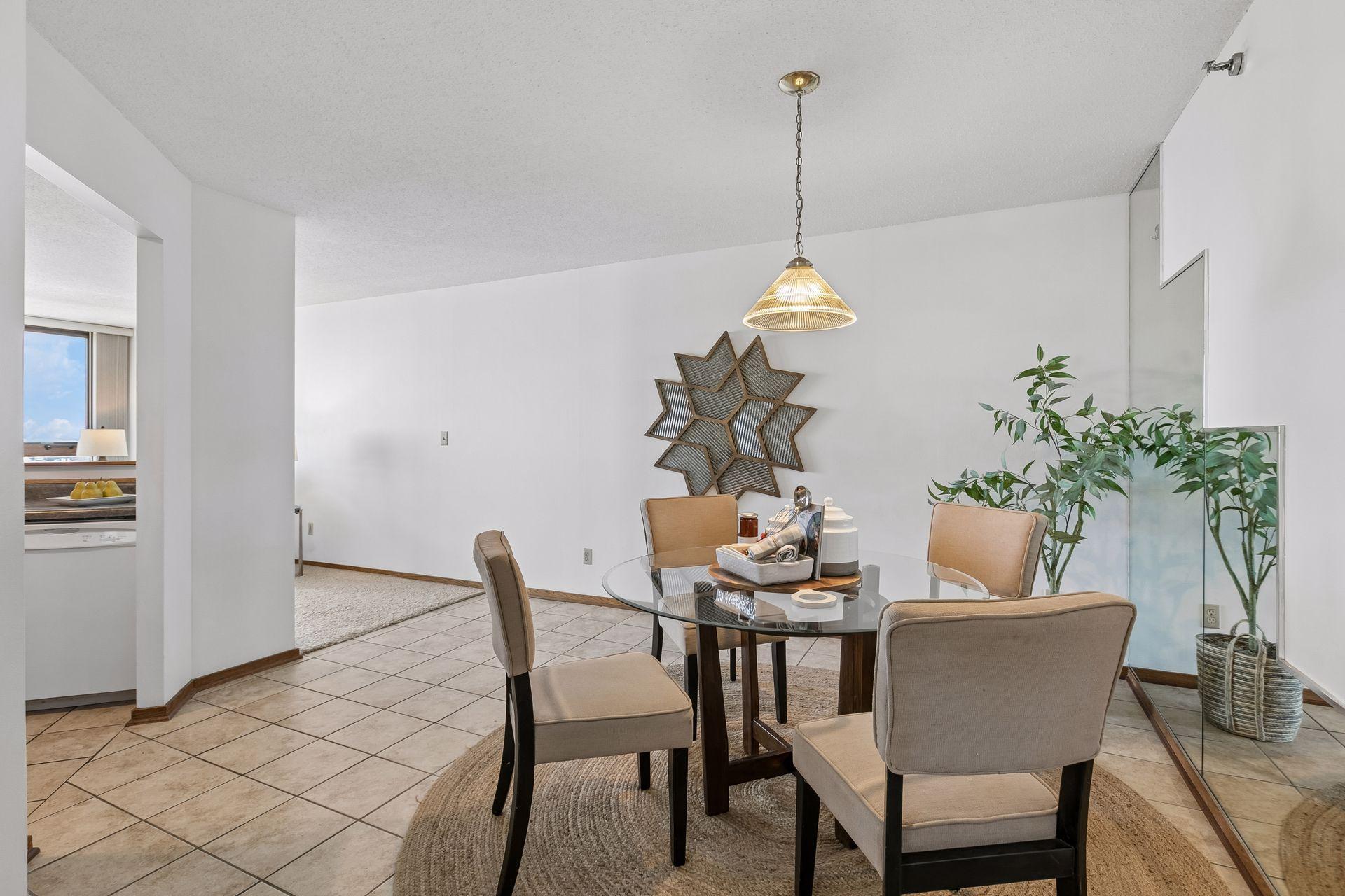 5th image of 433 S 7Th St #2020, Minneapolis, MN 55415 | MLS# 7098812