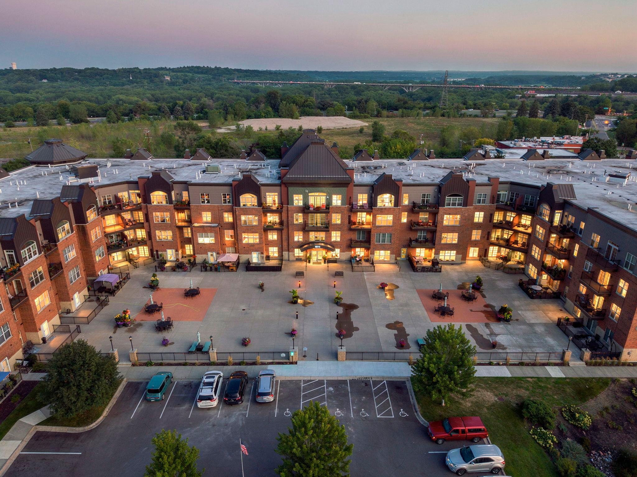 1st image of 1800 Graham Ave #404, Saint Paul, MN 55116 | MLS# 7099010
