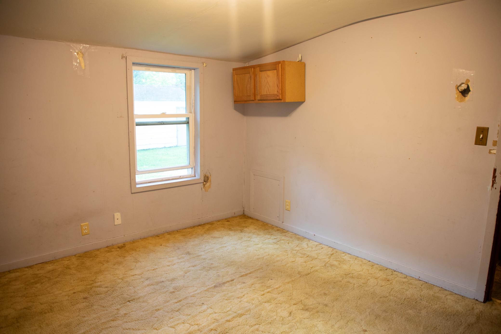 image of 110 N 2nd Ave, Glenville, MN 56036 | MLS# 7099078