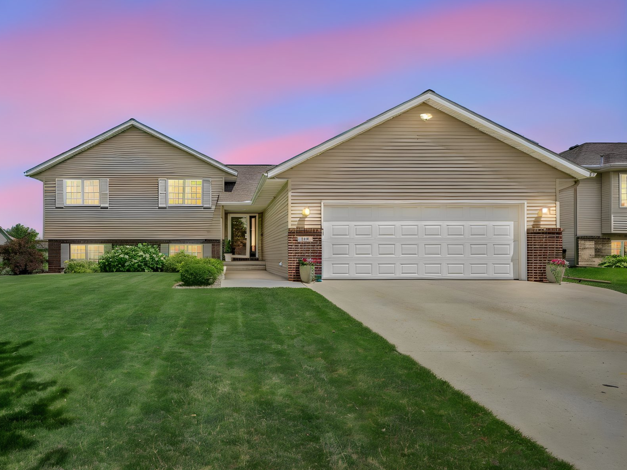 1st image of 109 La Costa Ln, Mankato, MN 56001 | MLS# 7099084
