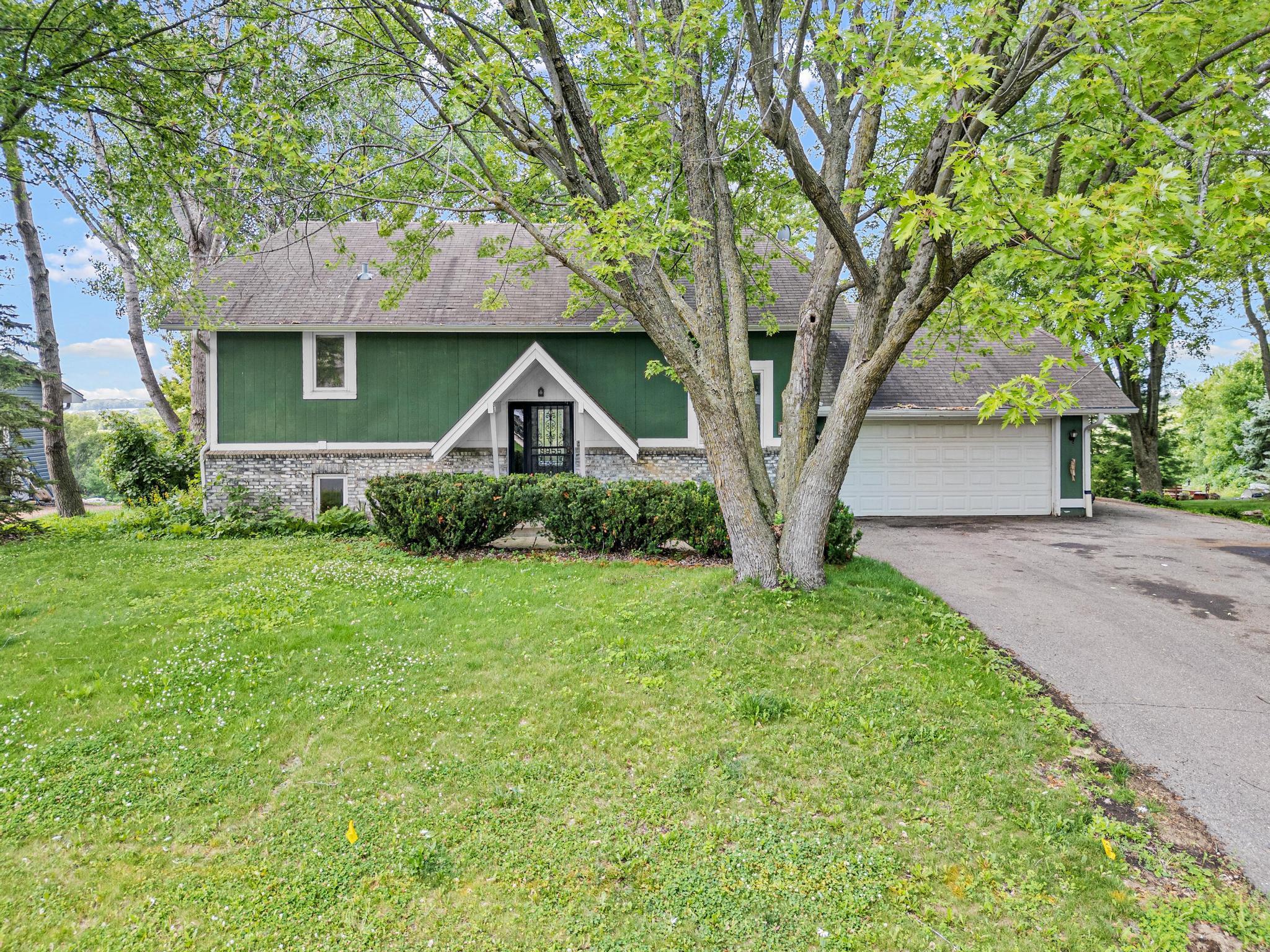 Homes for sale in Saint Bonifacius, MN | 8955 Hilltop Dr, Saint Bonifacius, MN 55375 | MLS# 7099111