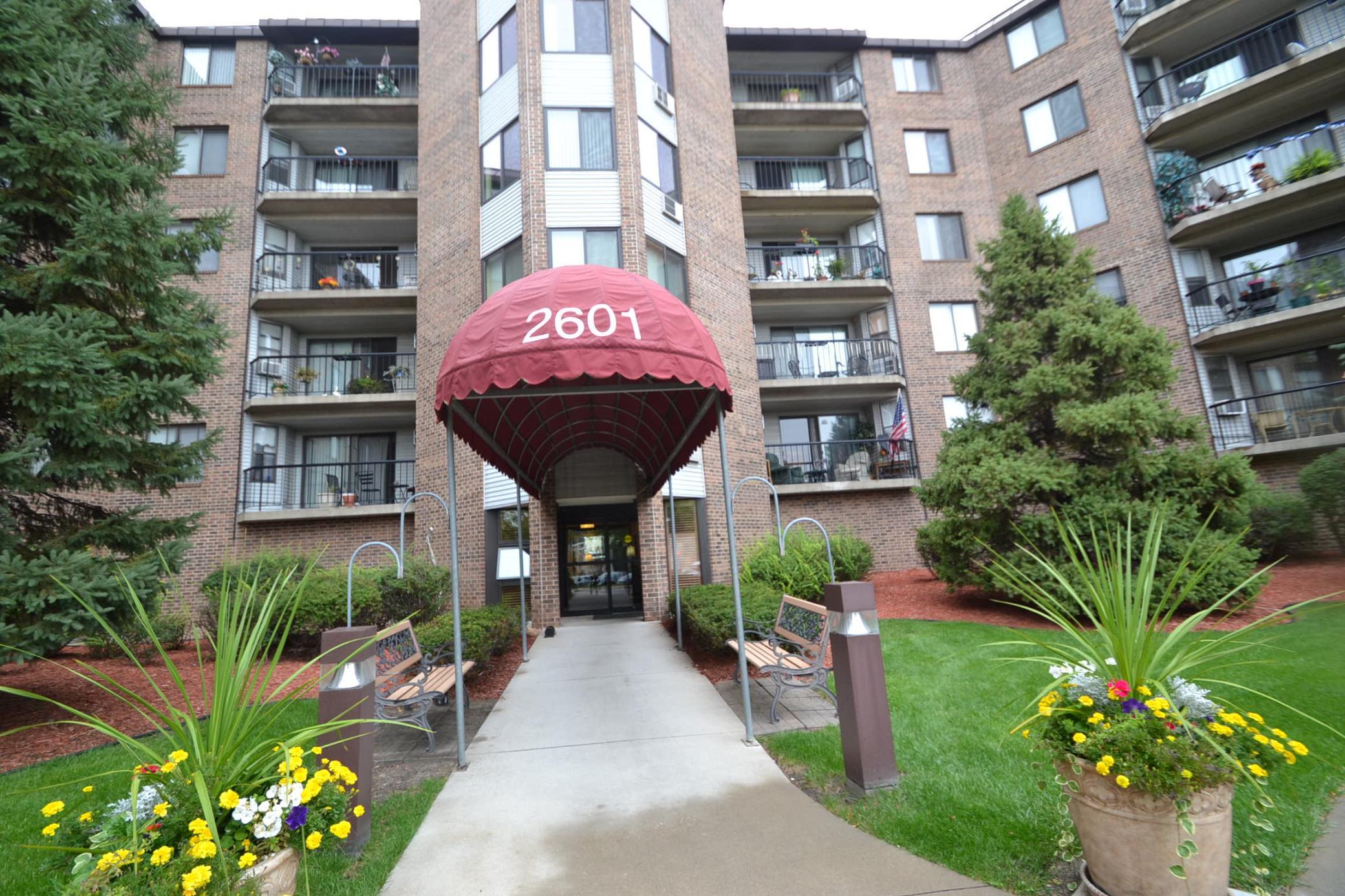 1st image of 2601 Kenzie Ter #230, Saint Anthony, MN 55418 | MLS# 7099214
