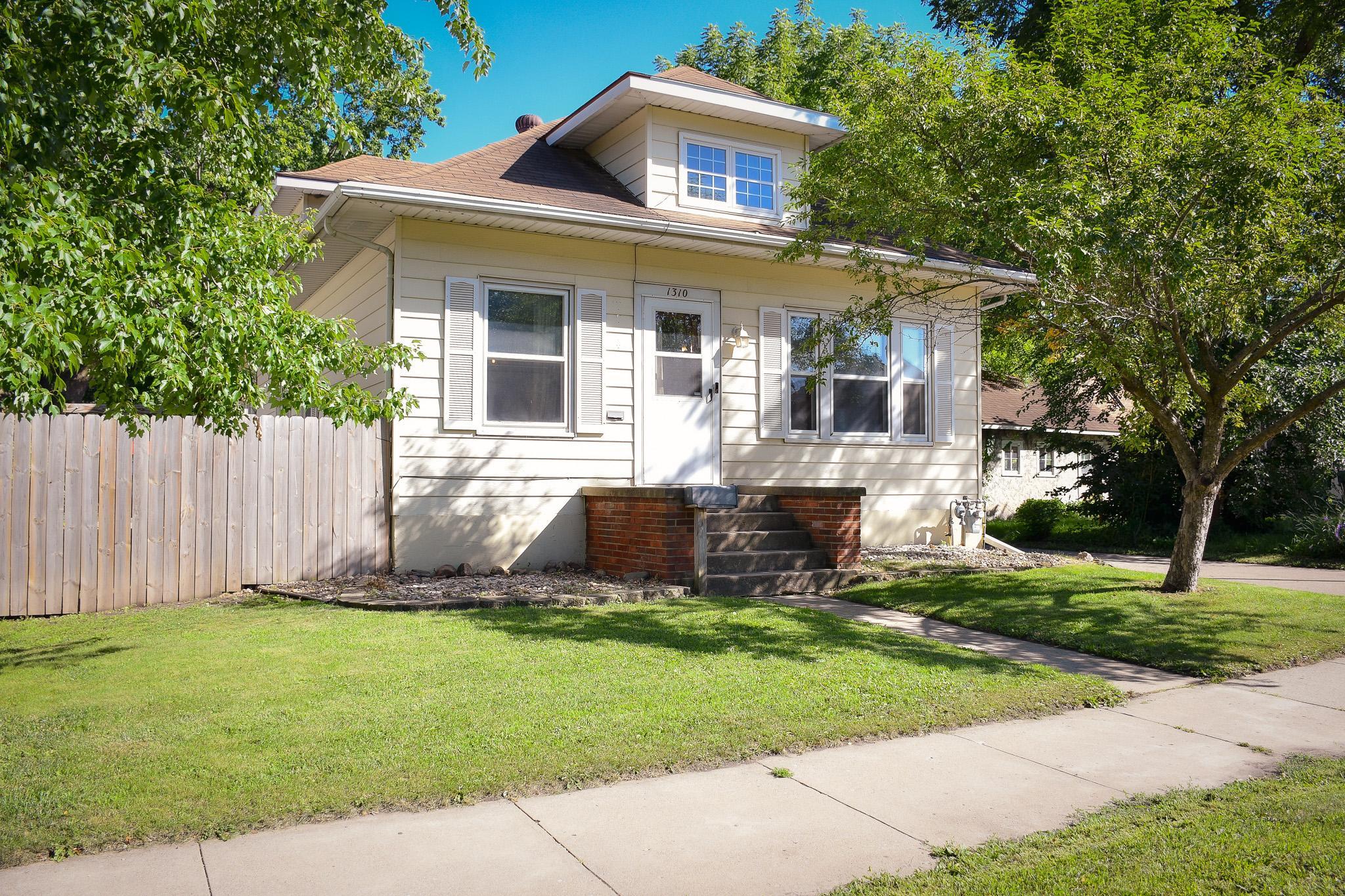1st image of 1310 5th Ave, Worthington, MN 56187 | MLS# 7099232