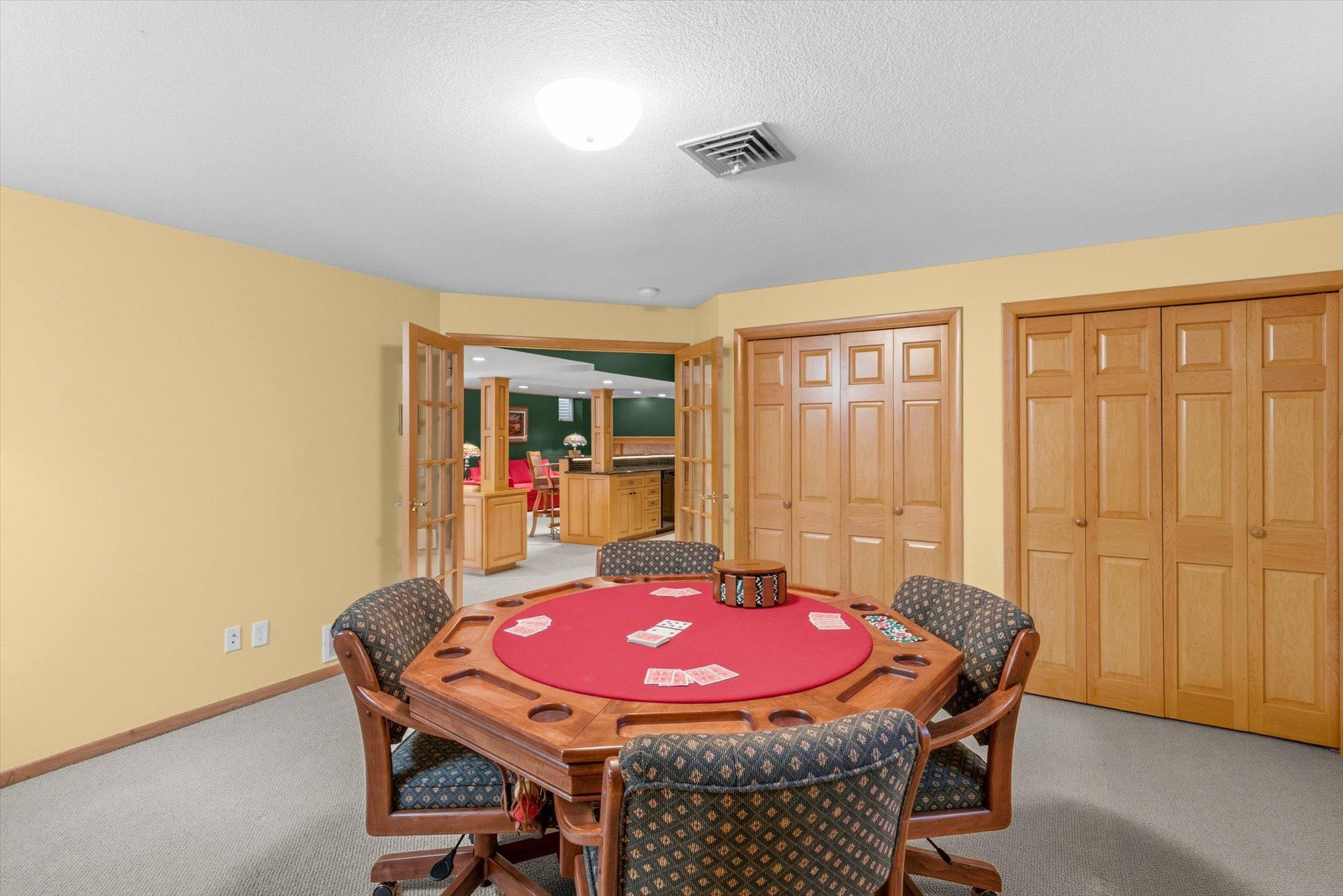 40th image of 6716 W Shore Dr, Minneapolis, MN 55435 | MLS# 7099429