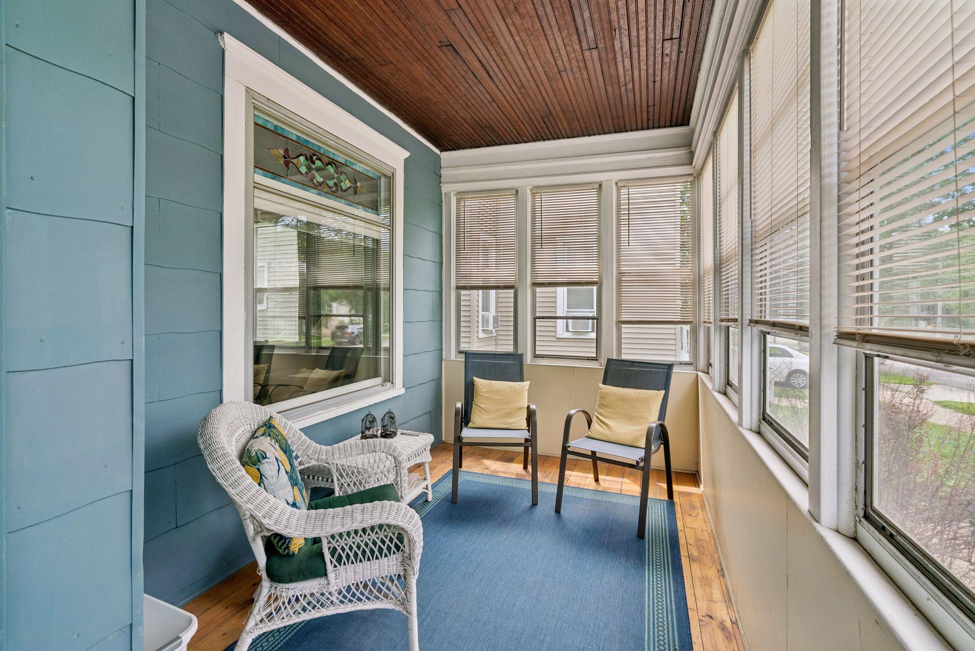 2nd image of 1092 15th Ave Se, Minneapolis, MN 55414 | MLS# 7099511
