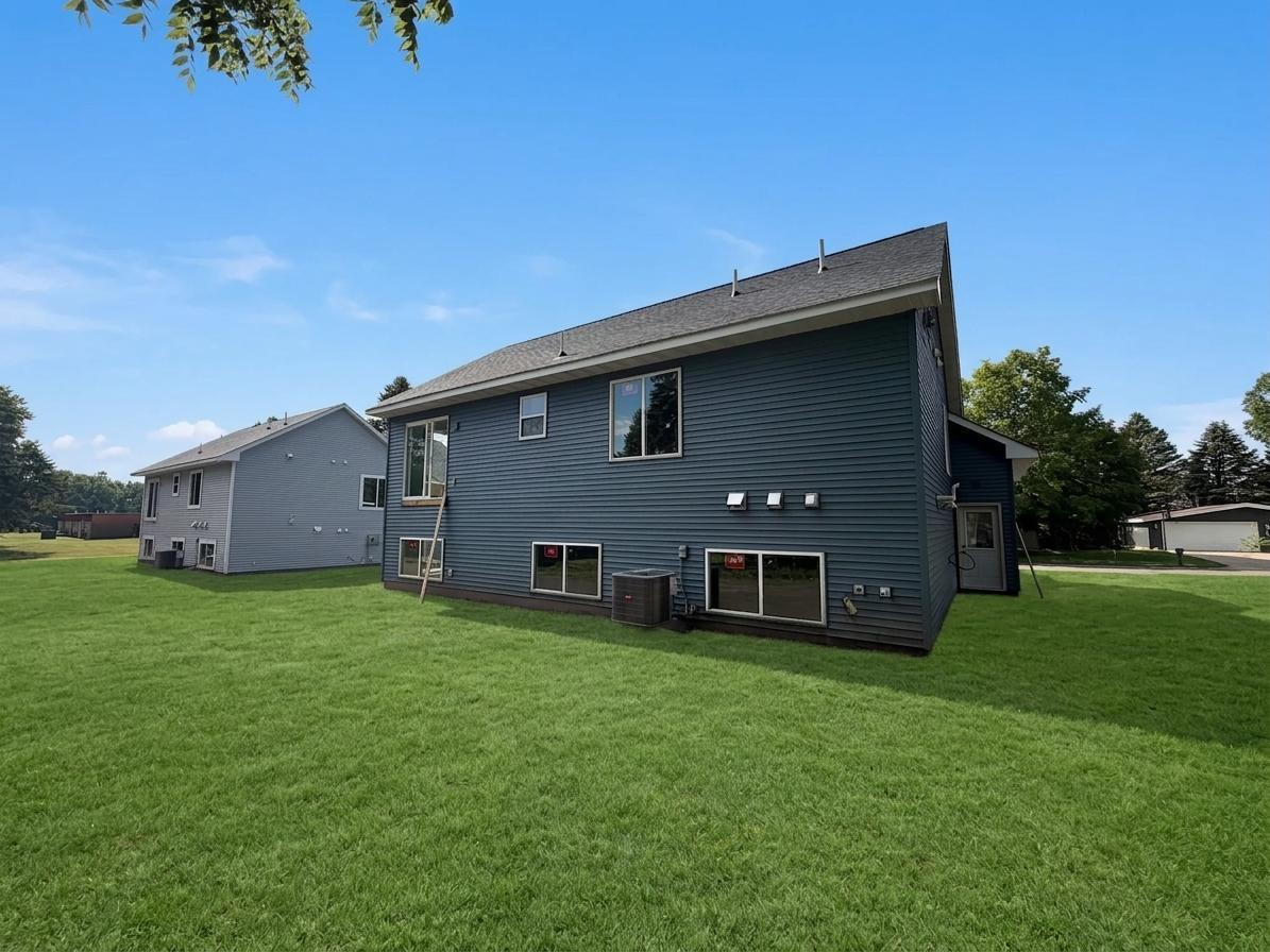7th image of 1312 Robinwood Ln, Faribault, MN 55021 | MLS# 7099614