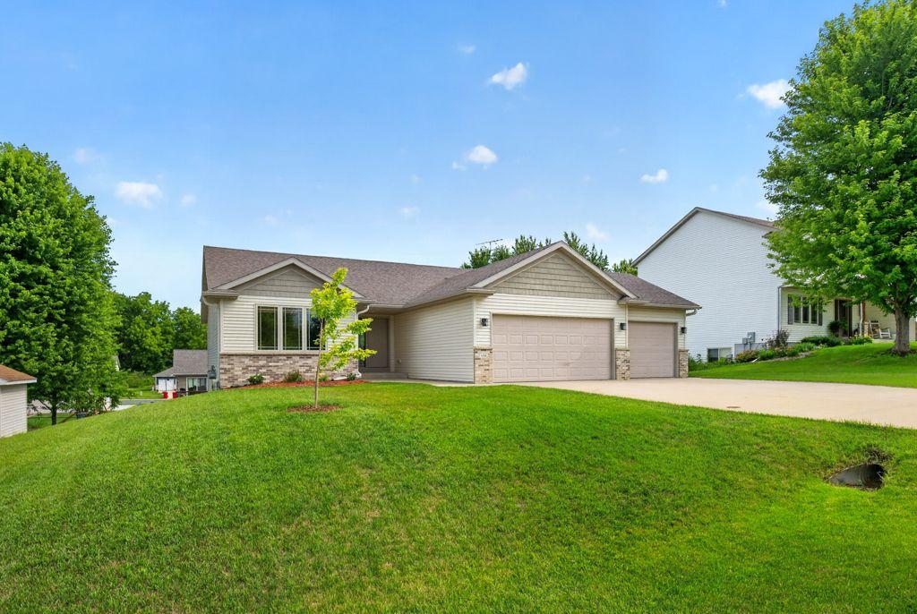 1st image of 634 8th St Sw, Pine Island, MN 55963 | MLS# 7099665