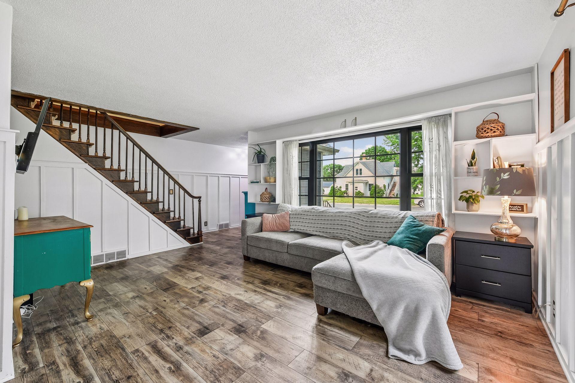 2nd image of 257 S Orange St, Waconia, MN 55387 | MLS# 7099683