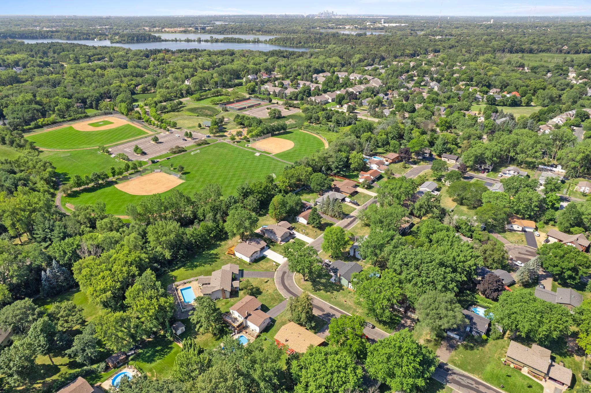 37th image of 4212 Desoto St, Saint Paul, MN 55127 | MLS# 7099711