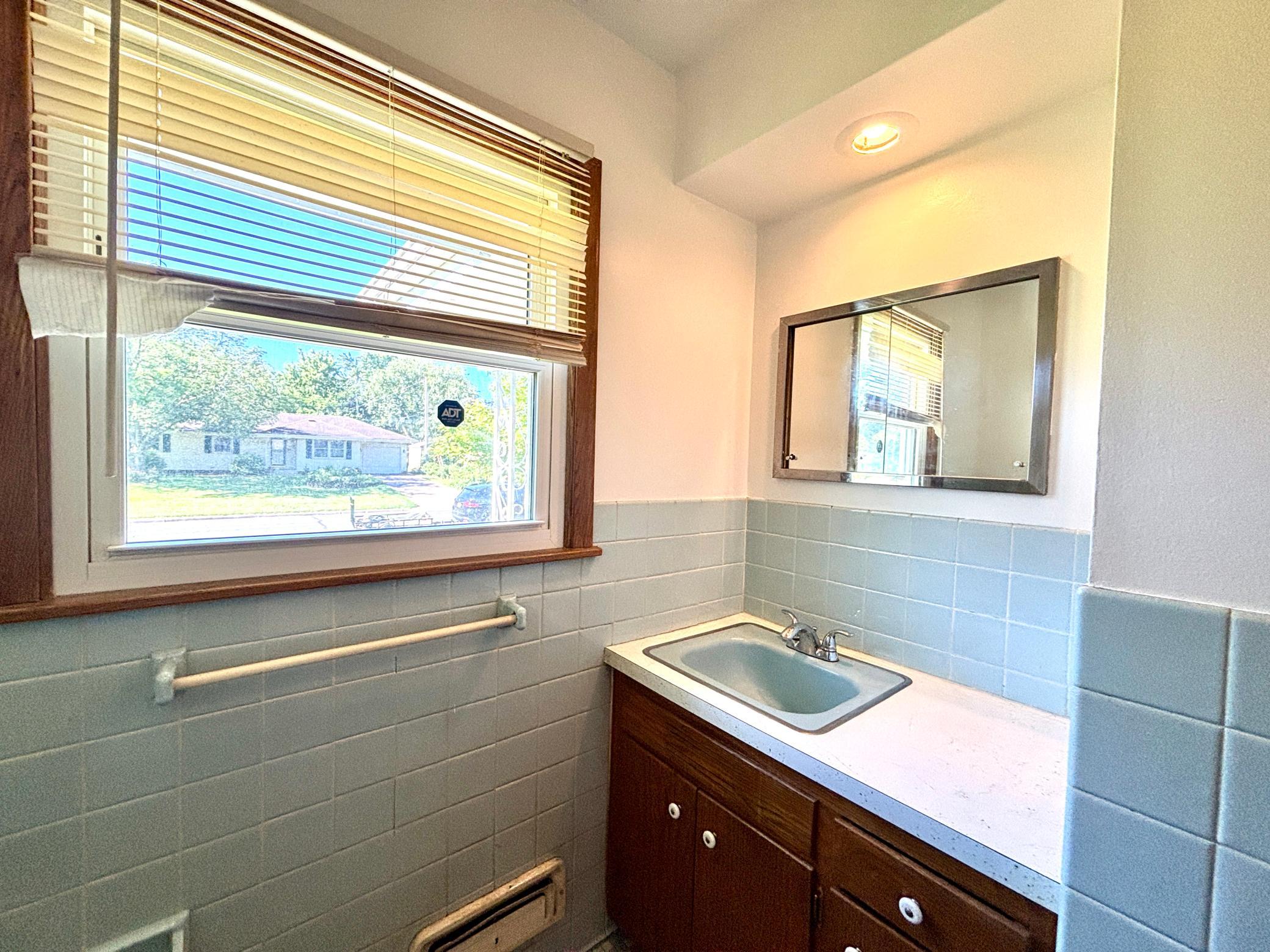 5th image of 9010 60 1/2 Ave N, New Hope, MN 55428 | MLS# 7099713
