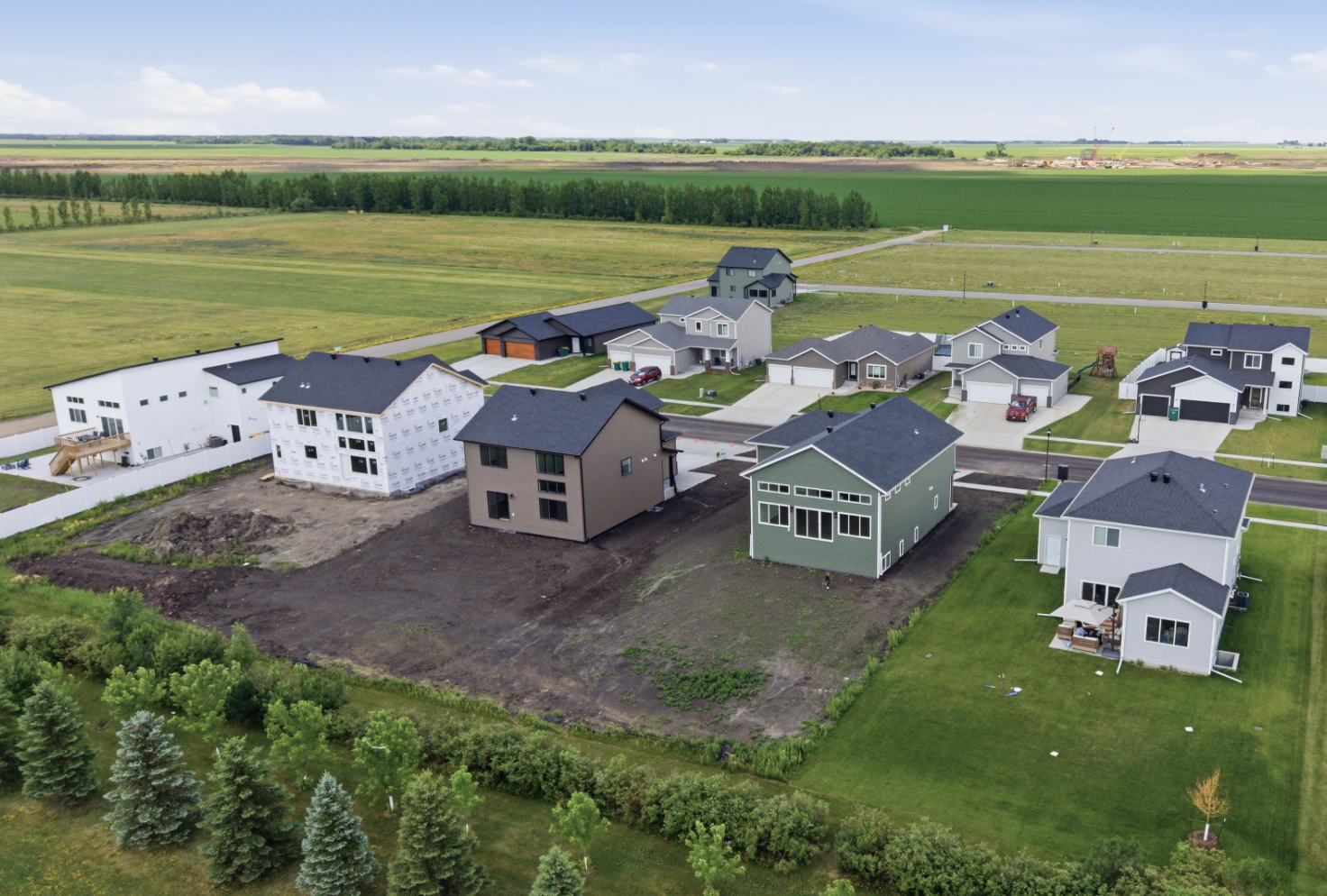 3rd image of 10350 Burgundy Dr, Horace, ND 58047 | MLS# 7099799