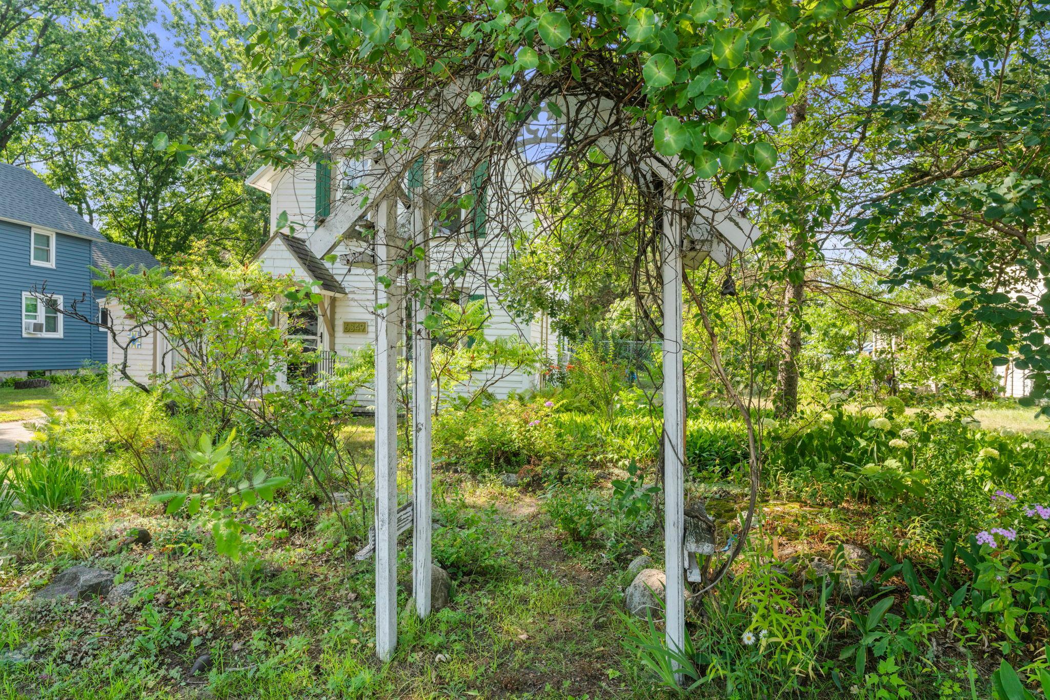 2nd image of 6349 Oak St, North Branch, MN 55056 | MLS# 7100010