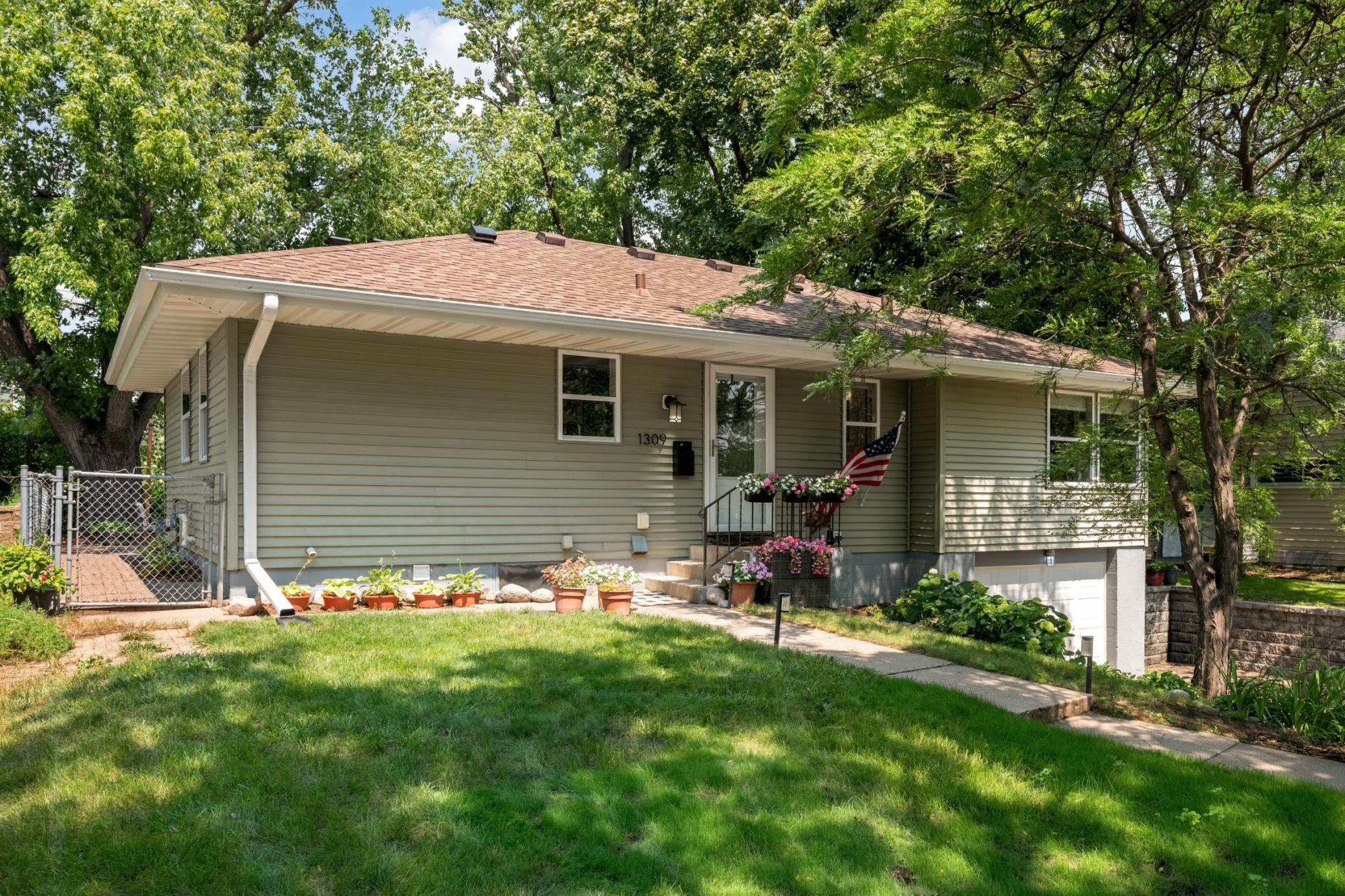 1st image of 1309 Kilmer Ave, Saint Louis Park, MN 55426 | MLS# 7100197