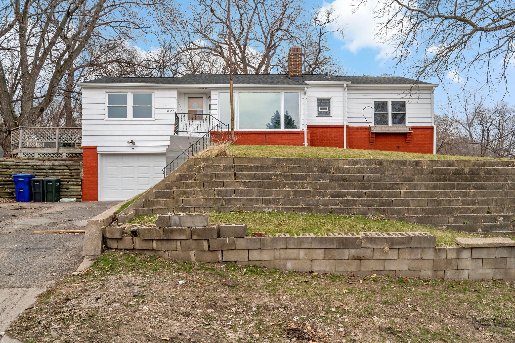 1st image of 825 Kansas Ave, Saint Paul, MN 55107 | MLS# 7100415