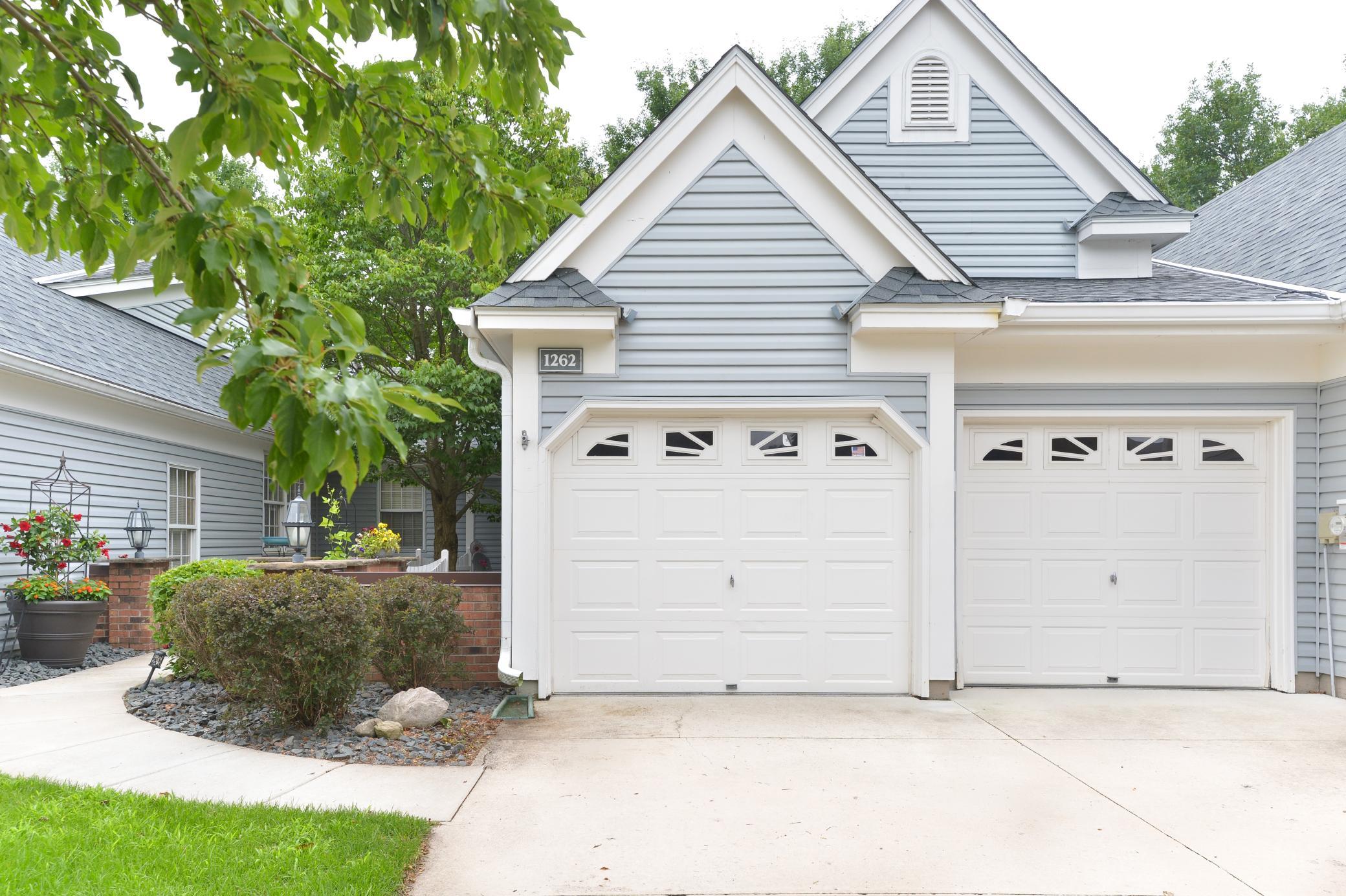 2nd image of 1262 Pond View Ln, Saint Paul, MN 55110 | MLS# 7100453