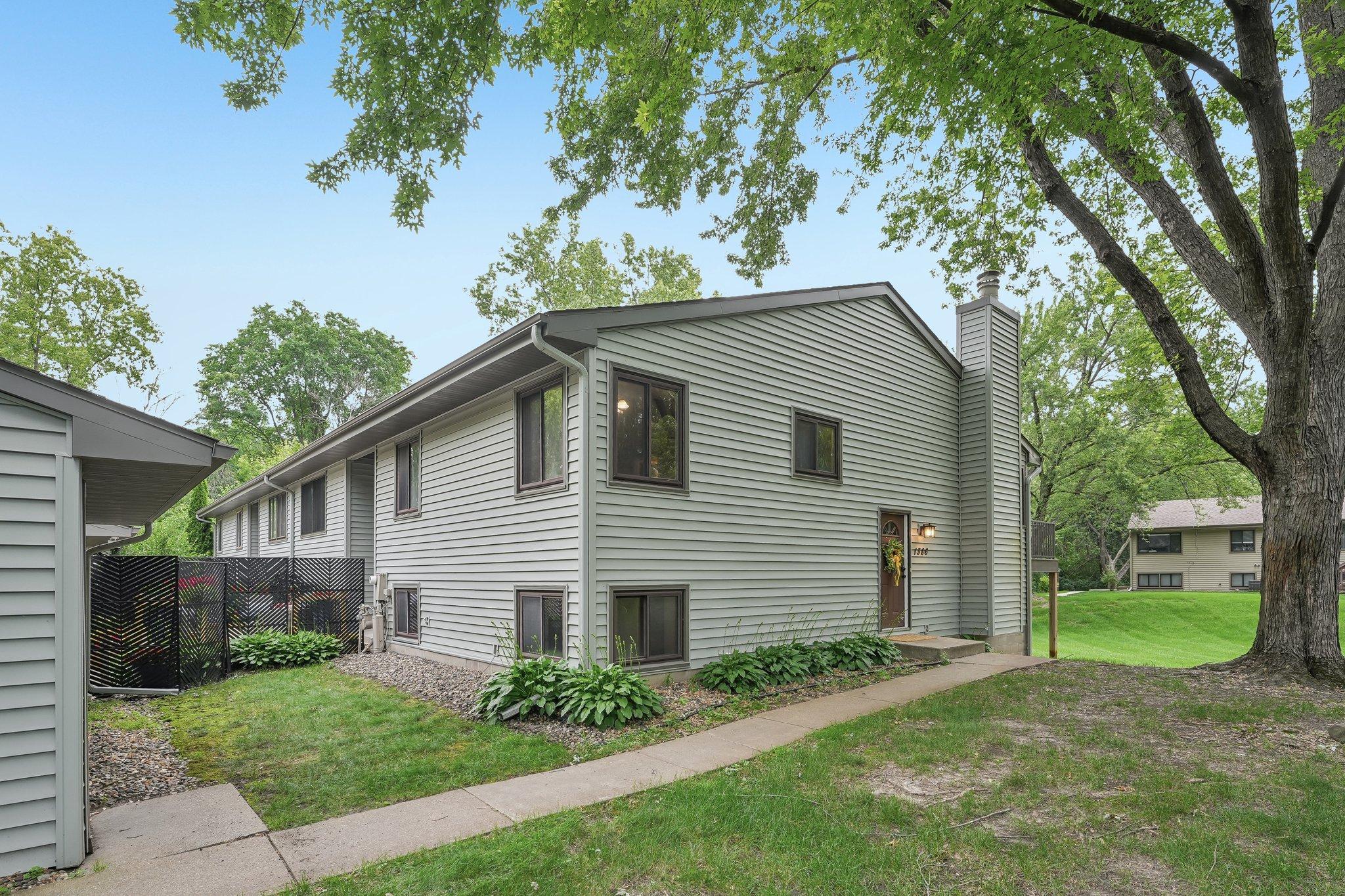 Homes for sale in Arden Hills, MN | 1386 Arden View Dr, Arden Hills, MN 55112 | MLS# 7100525
