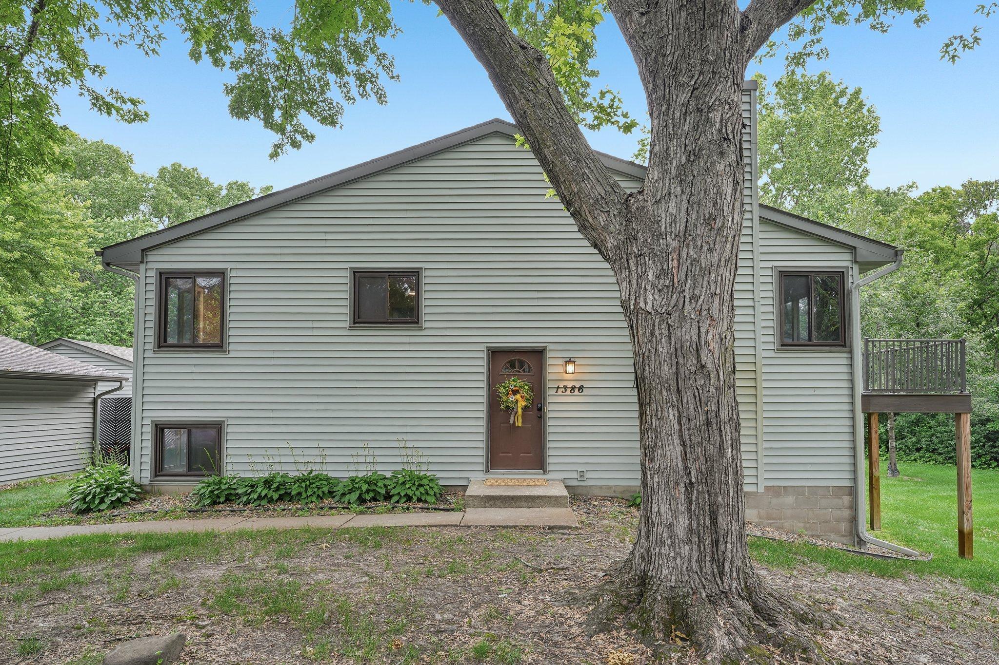 4th image of 1386 Arden View Dr, Arden Hills, MN 55112 | MLS# 7100525
