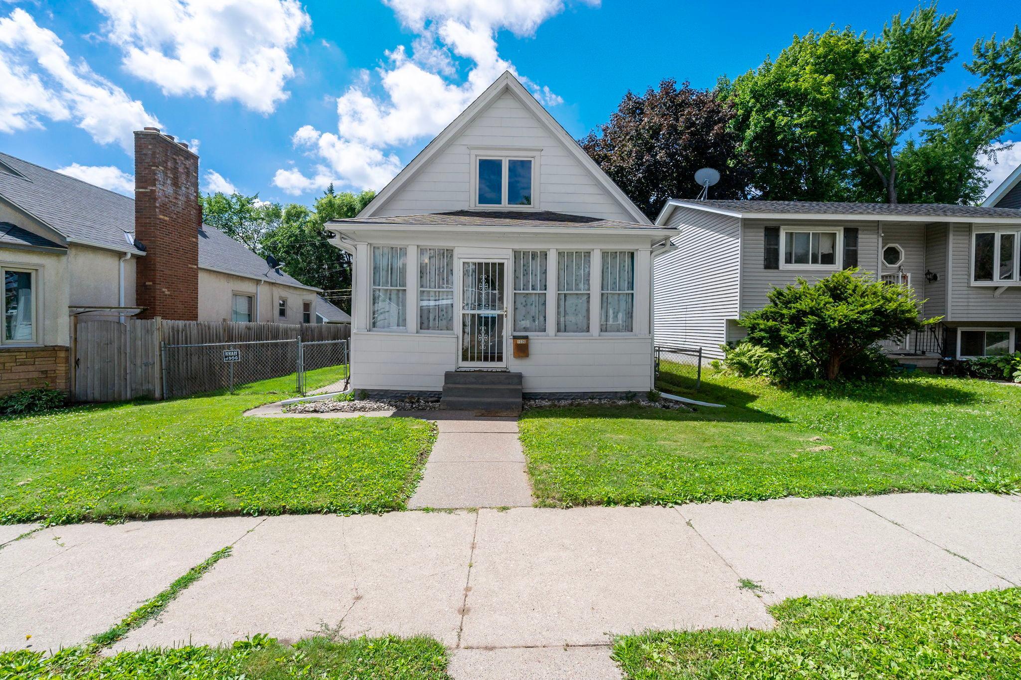 1st image of 1036 Geranium Ave E, Saint Paul, MN 55106 | MLS# 7100527