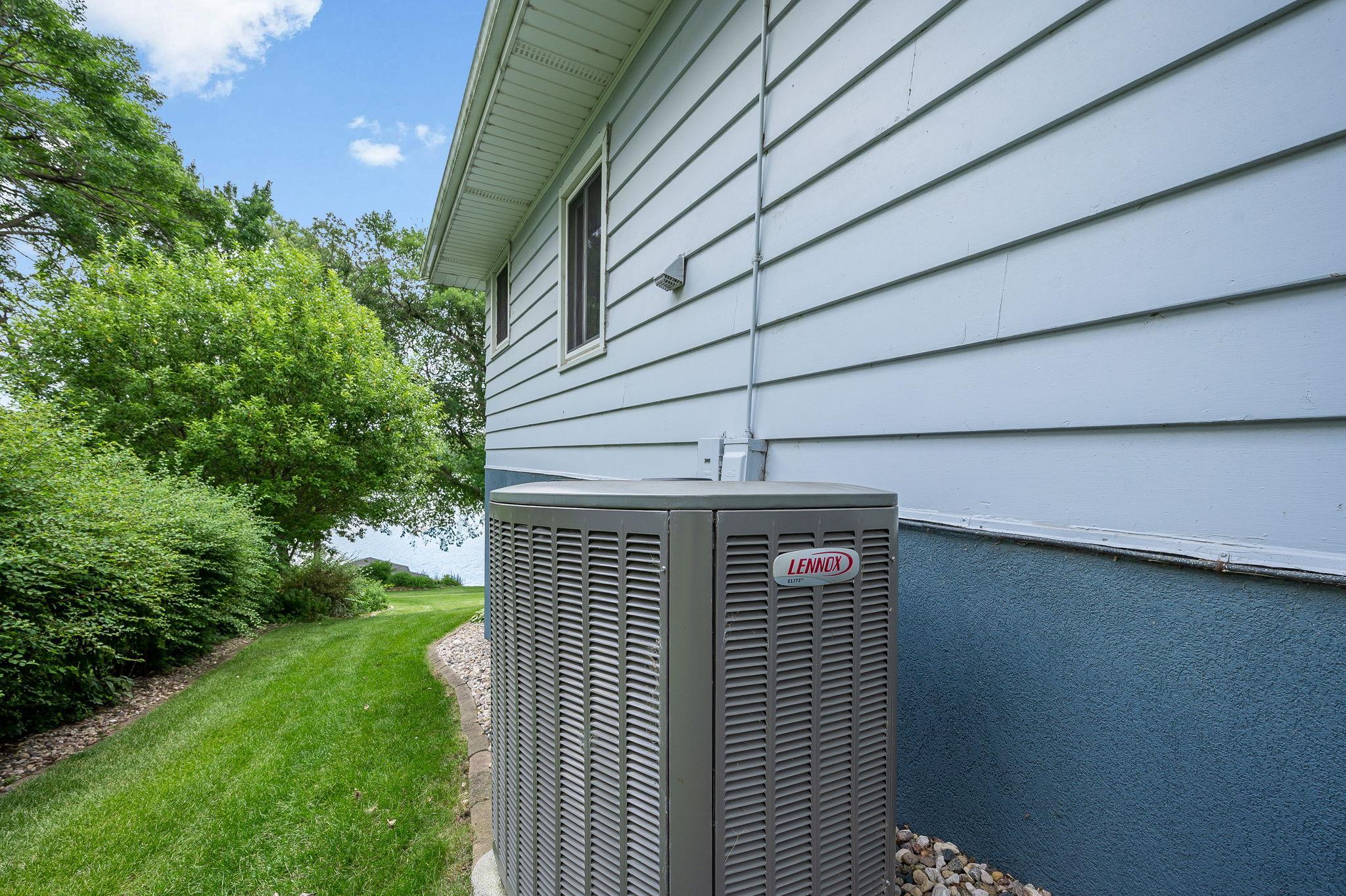 52nd image of 455 W Amber Lake Dr, Fairmont, MN 56031 | MLS# 7100644