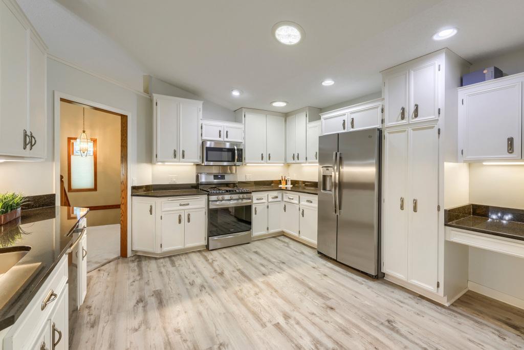 5th image of 18100 Judicial Wy N, Lakeville, MN 55044 | MLS# 7100780