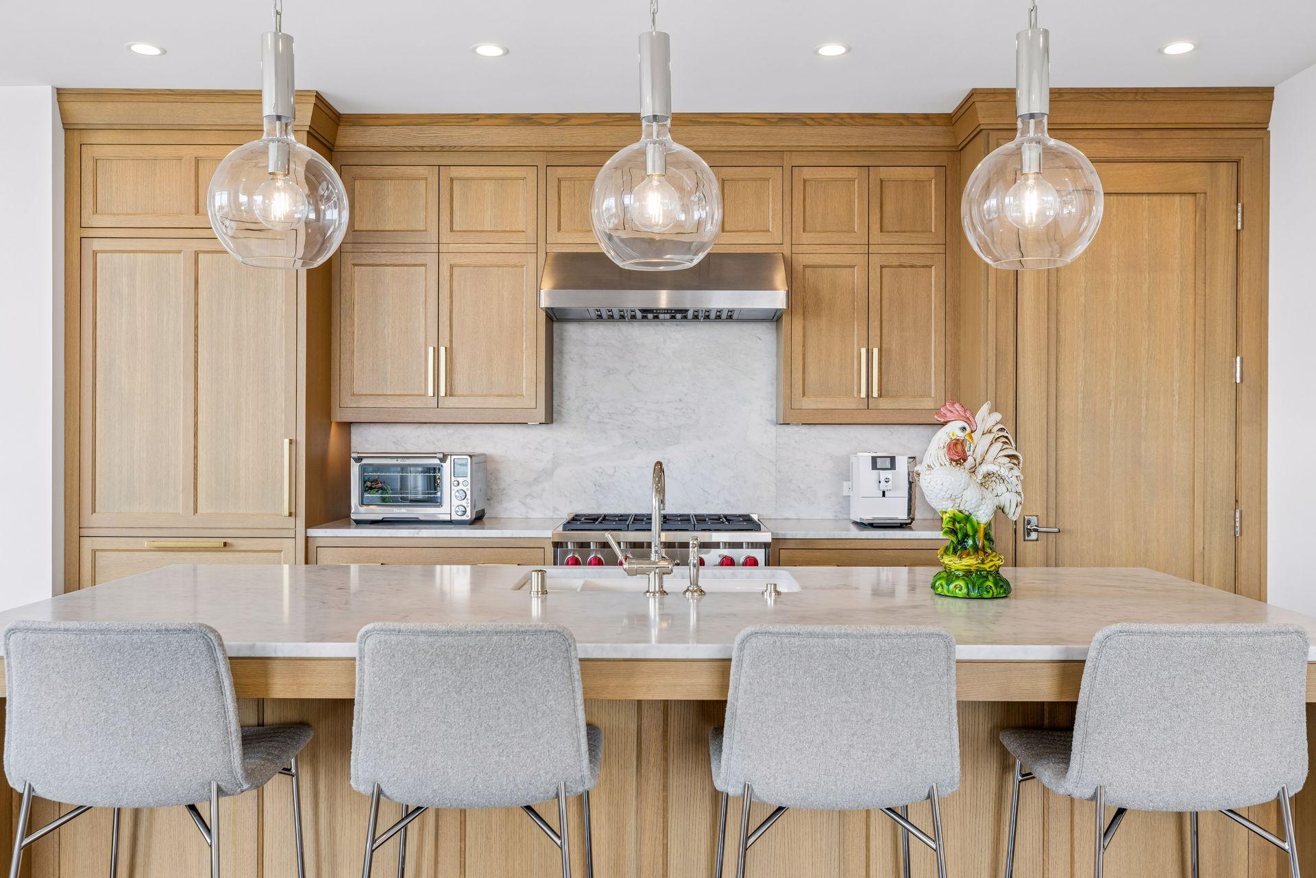 2nd image of 1111 W River Pkwy #18D, Minneapolis, MN 55415 | MLS# 7100791