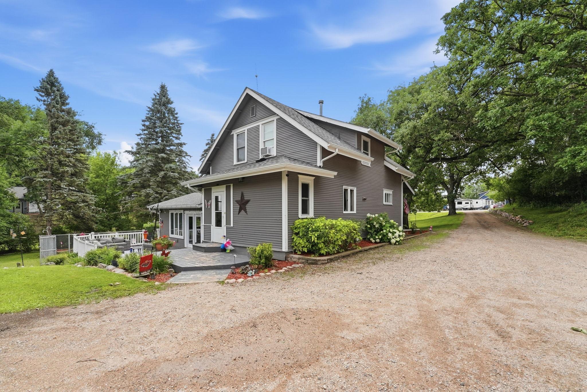 Homes for sale in New London, MN | 219 Main St N, New London, MN 56273 | MLS# 7100895