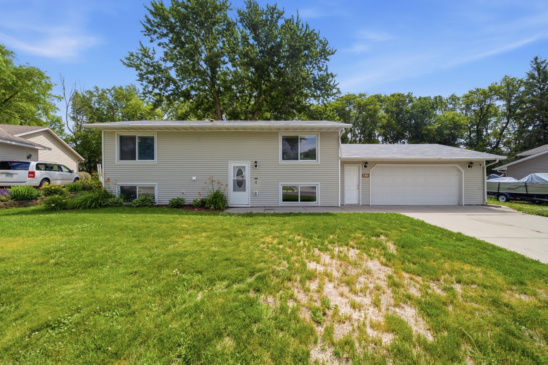 37th image of 411 11th Ave Se, Faribault, MN 55021 | MLS# 7101022