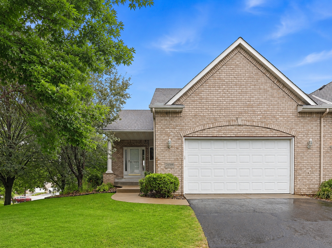 1st image of 20584 Kearney Path, Lakeville, MN 55044 | MLS# 7101037