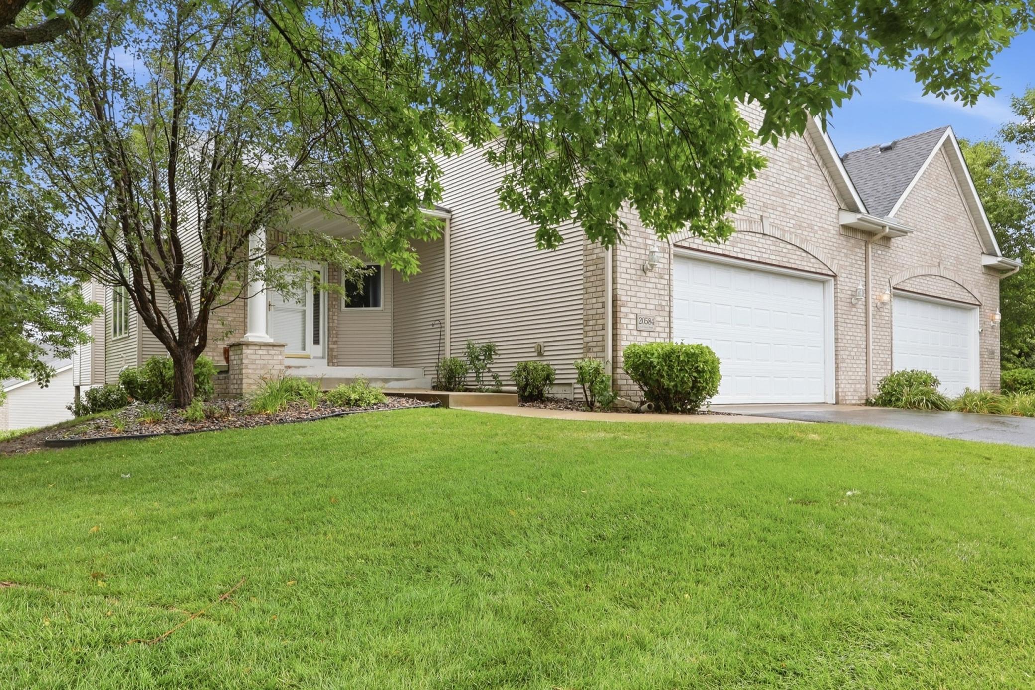 2nd image of 20584 Kearney Path, Lakeville, MN 55044 | MLS# 7101037