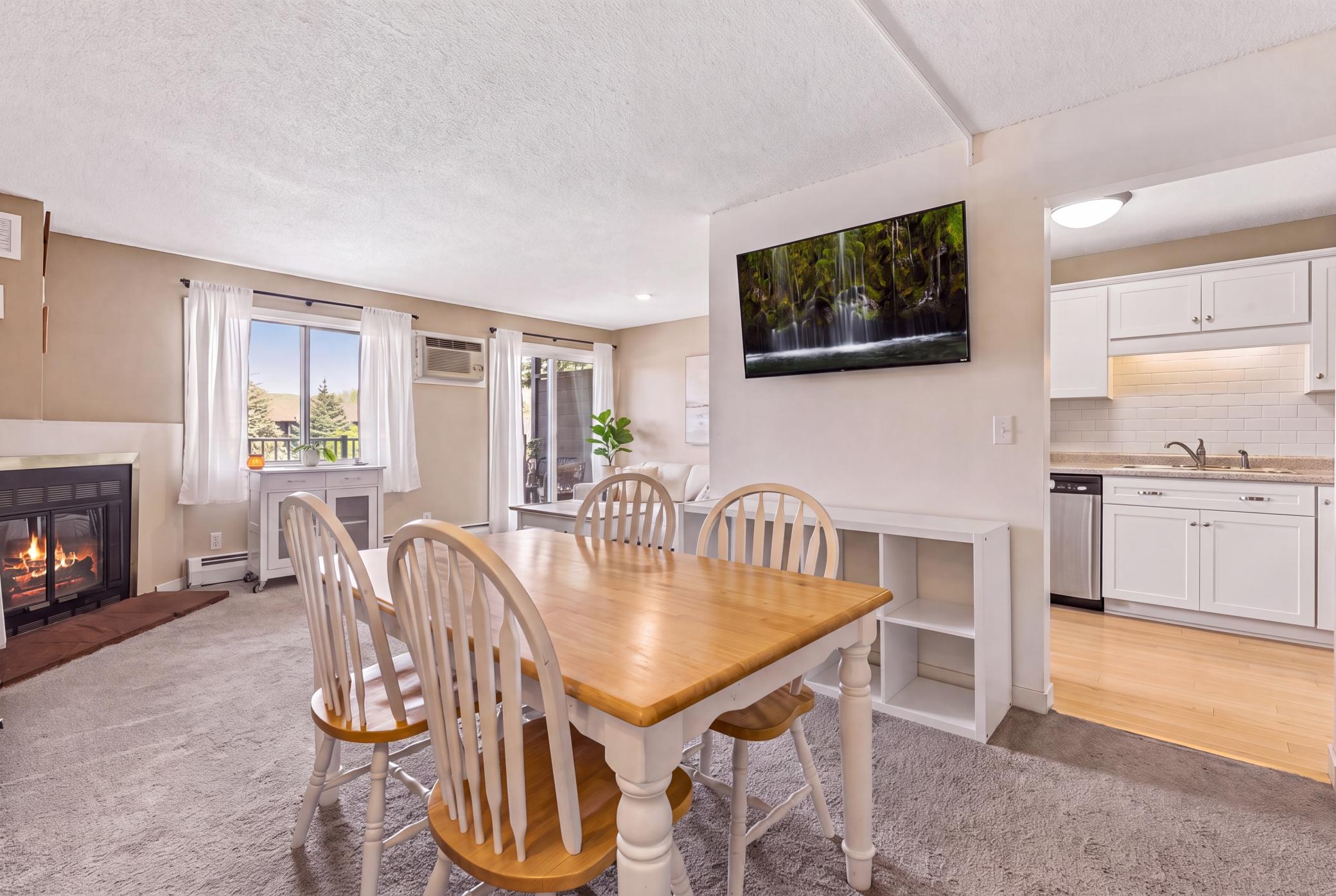 Homes for sale in Bloomington, MN | 7401 W 101St St #320, Bloomington, MN 55438 | MLS# 7101059