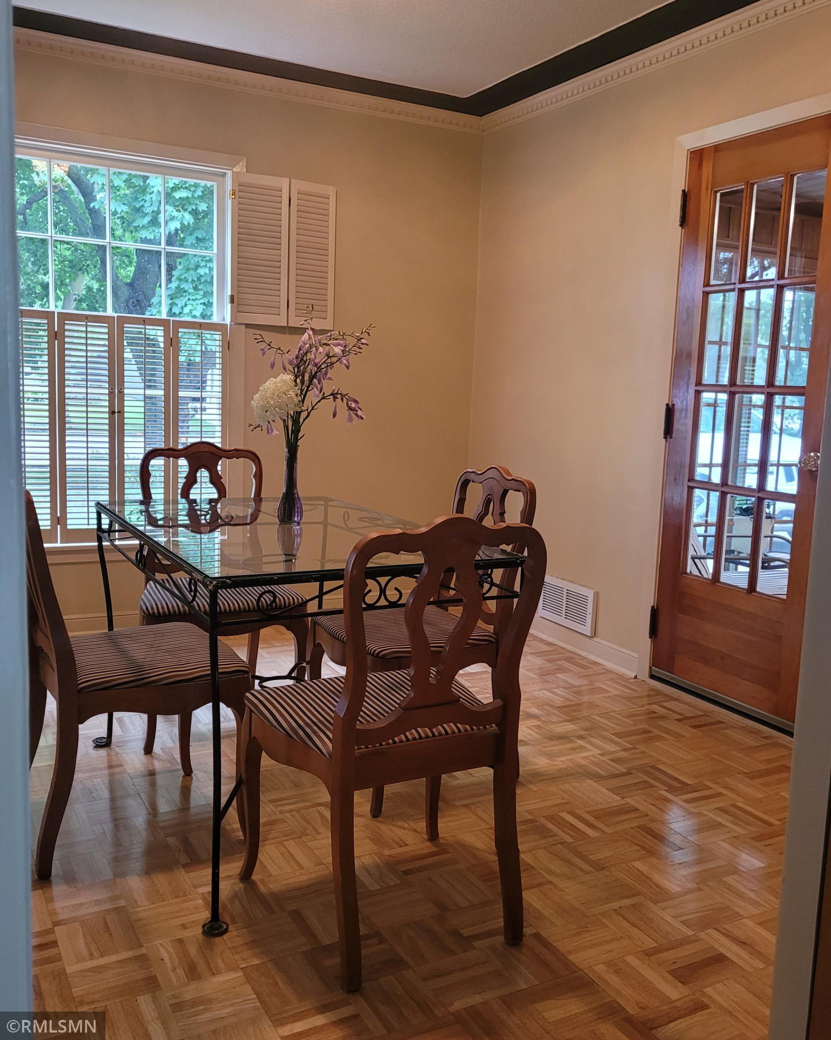 5th image of 905 Carver St N, Winthrop, MN 55396 | MLS# 7101209