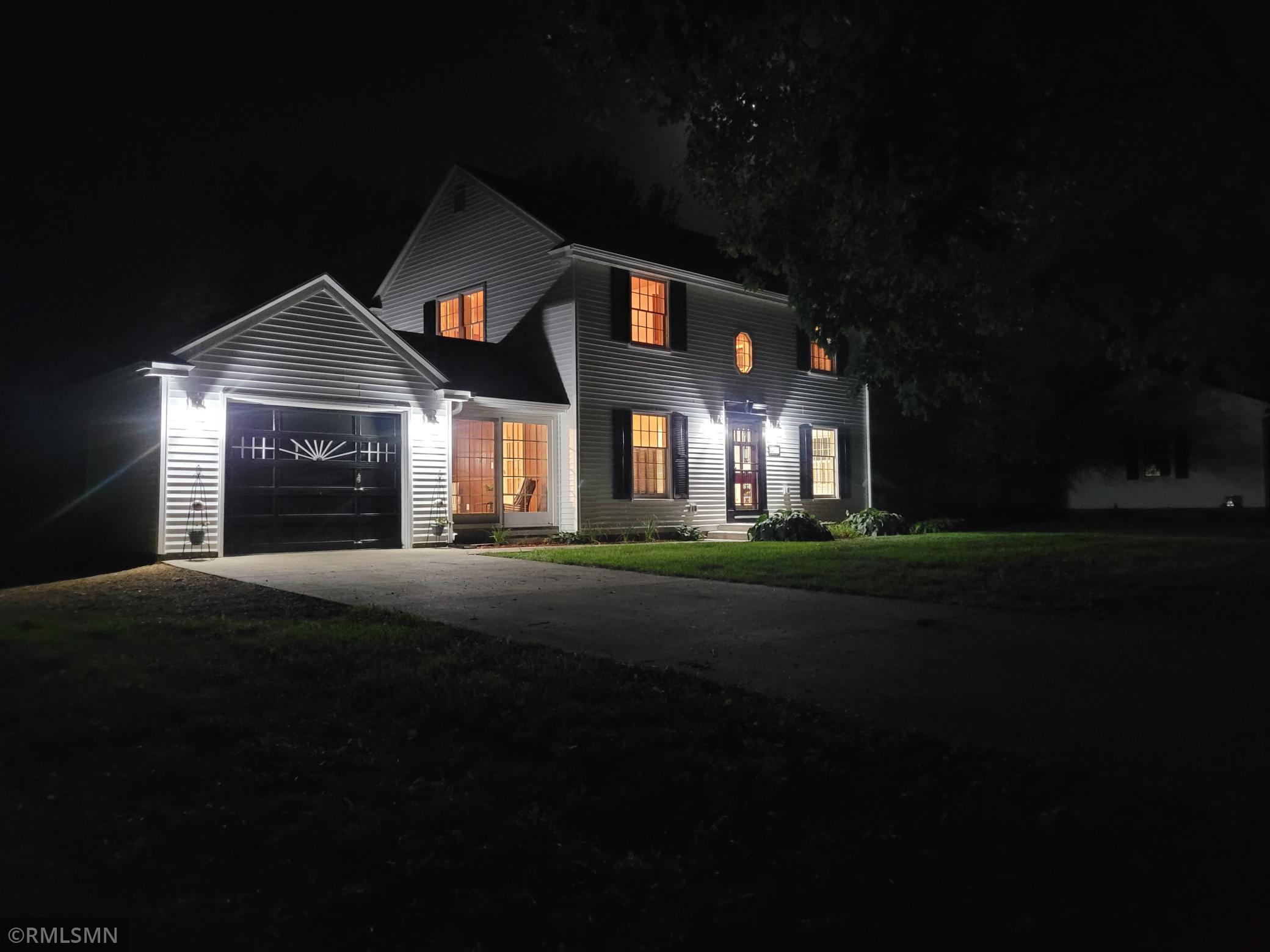 38th image of 905 Carver St N, Winthrop, MN 55396 | MLS# 7101209