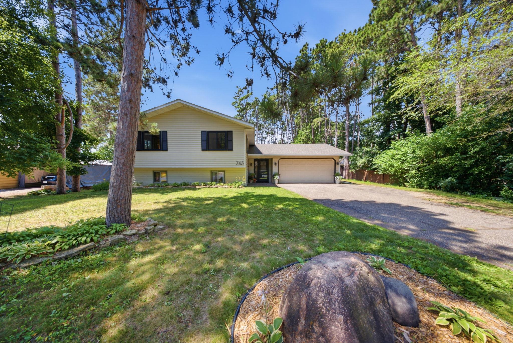 1st image of 745 10th St N, Hudson, WI 54016 | MLS# 7101277