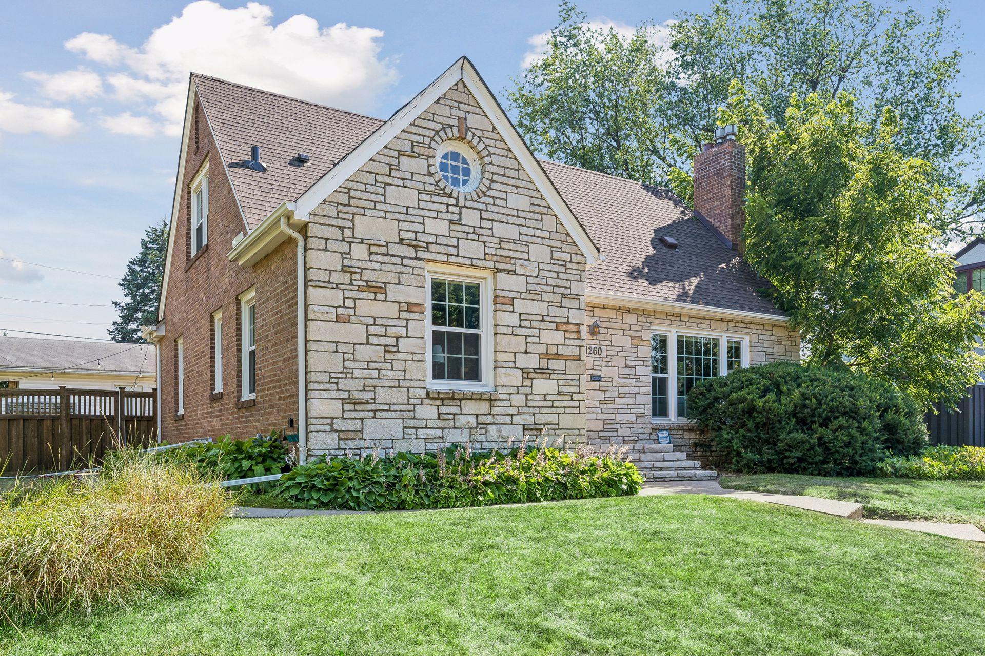 2nd image of 1260 Saint Clair Ave, Saint Paul, MN 55105 | MLS# 7101278
