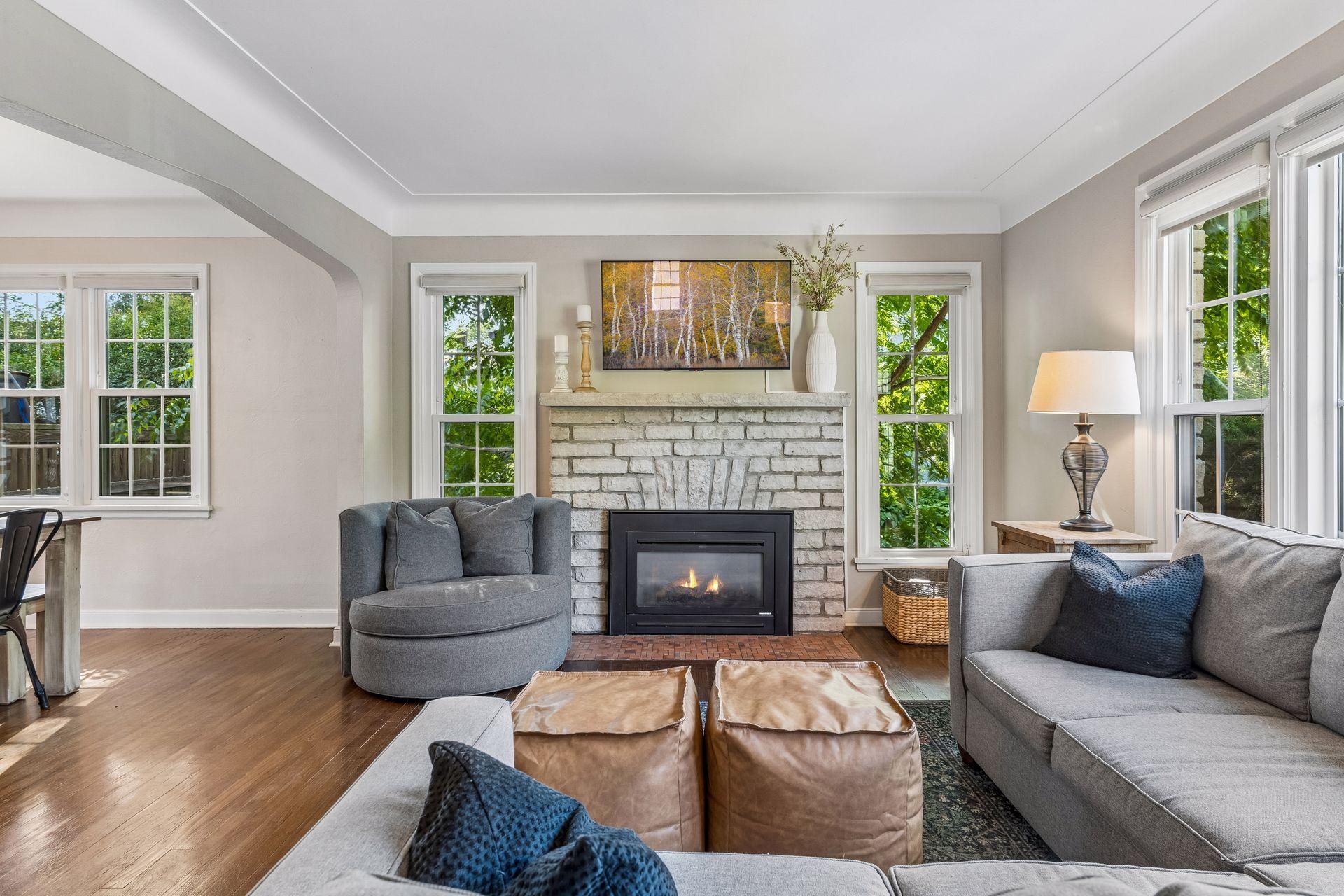 3rd image of 1260 Saint Clair Ave, Saint Paul, MN 55105 | MLS# 7101278