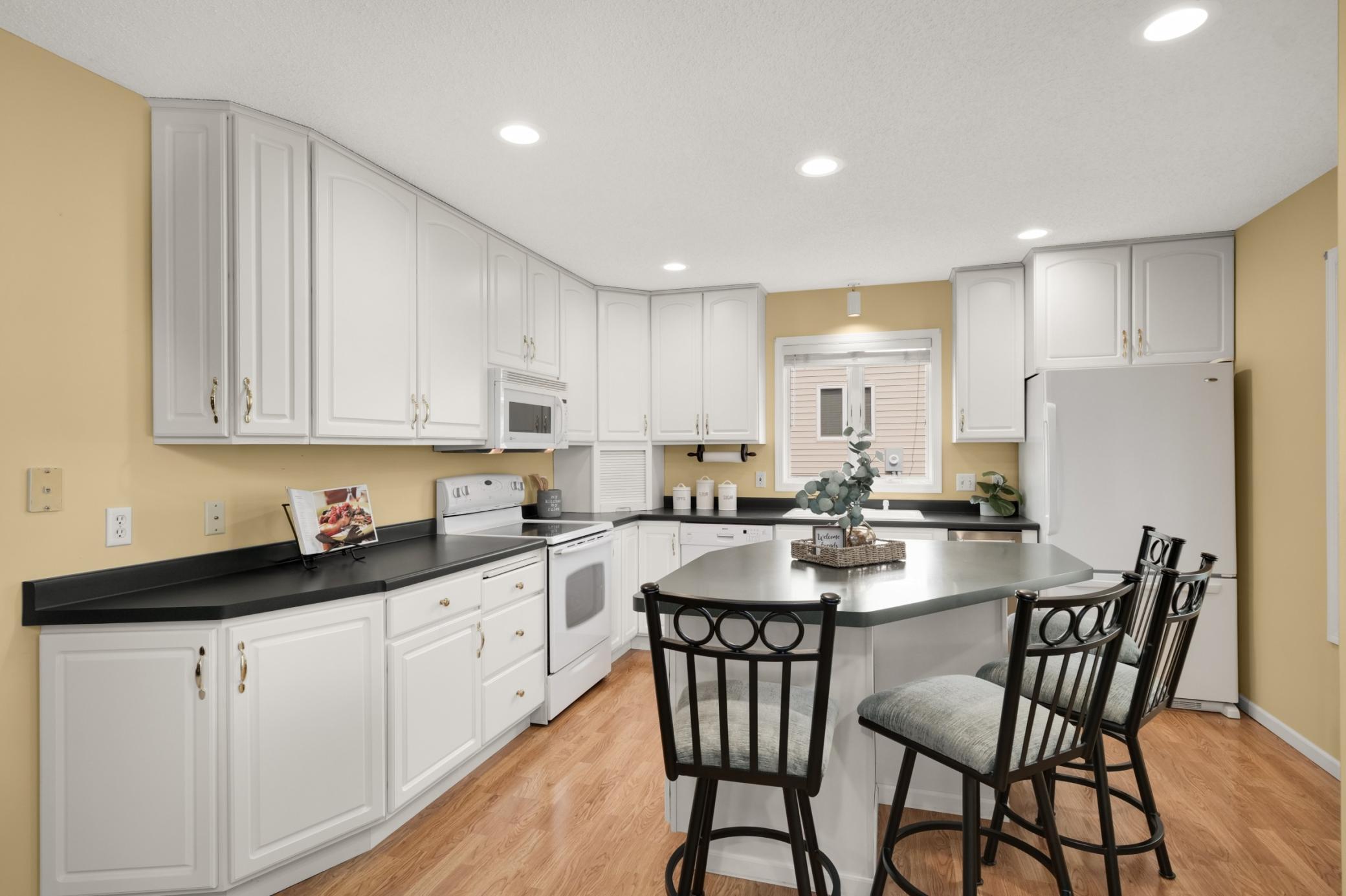 2nd image of 1473 General Sieben Dr, Hastings, MN 55033 | MLS# 7101279