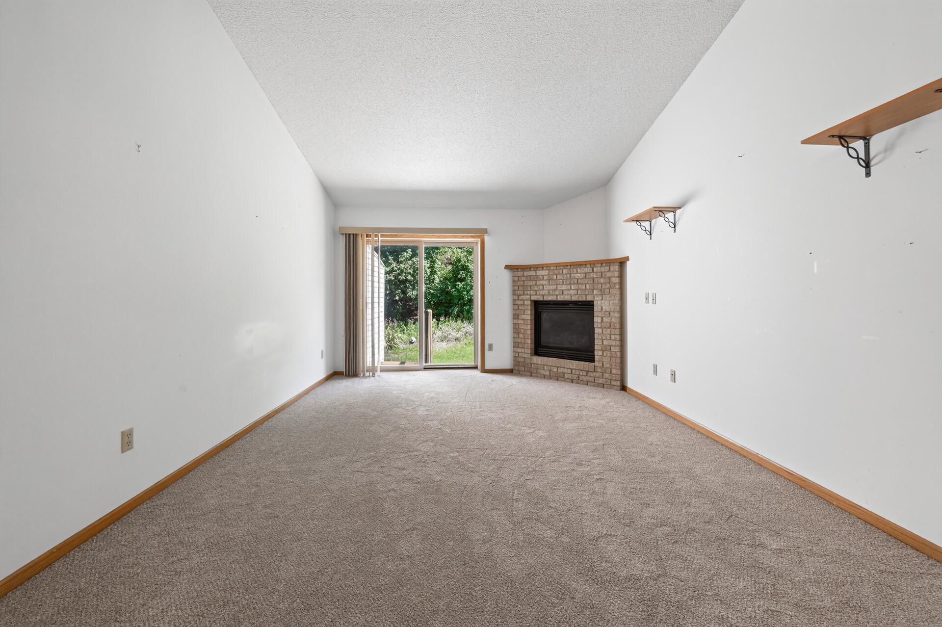 3rd image of 643 86Th Ln Nw, Minneapolis, MN 55433 | MLS# 7101315