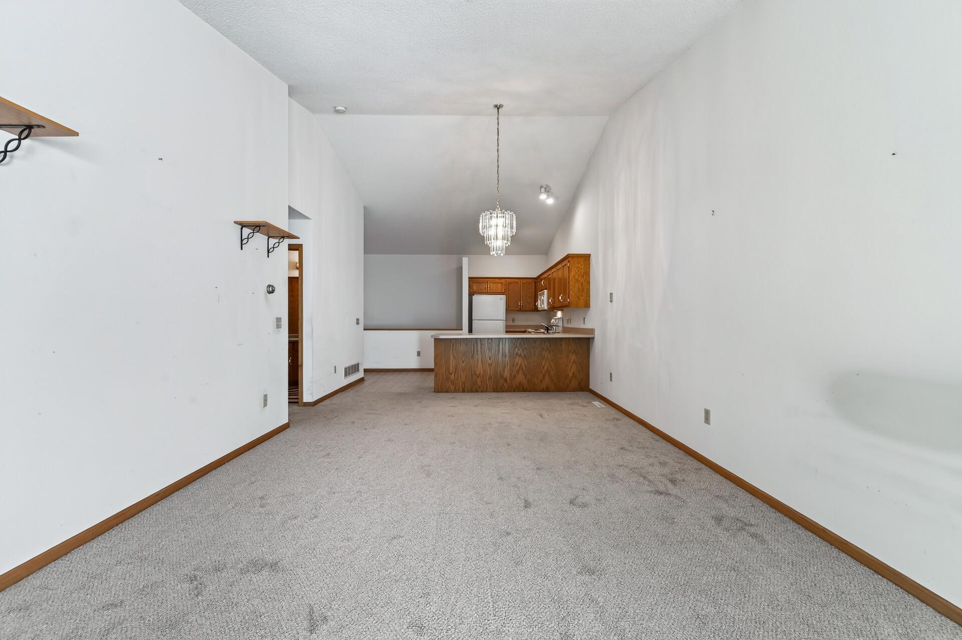 5th image of 643 86Th Ln Nw, Minneapolis, MN 55433 | MLS# 7101315