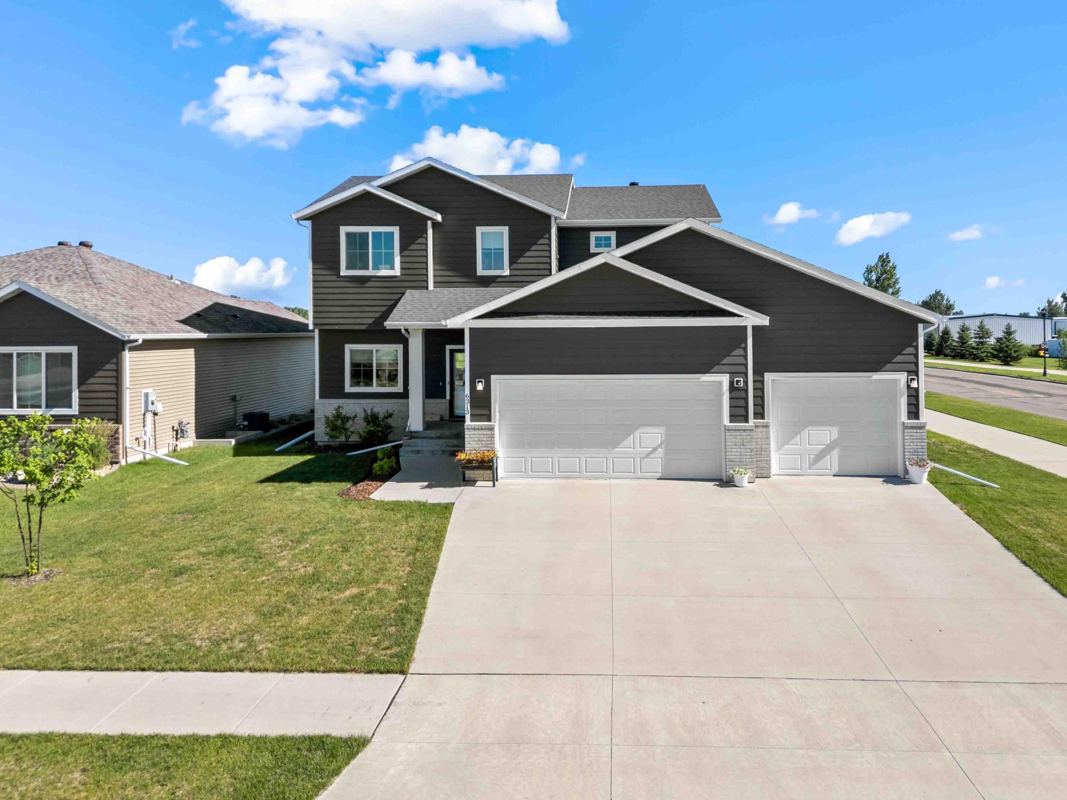 2nd image of 6313 54th Ave S, Fargo, ND 58104 | MLS# 7101323
