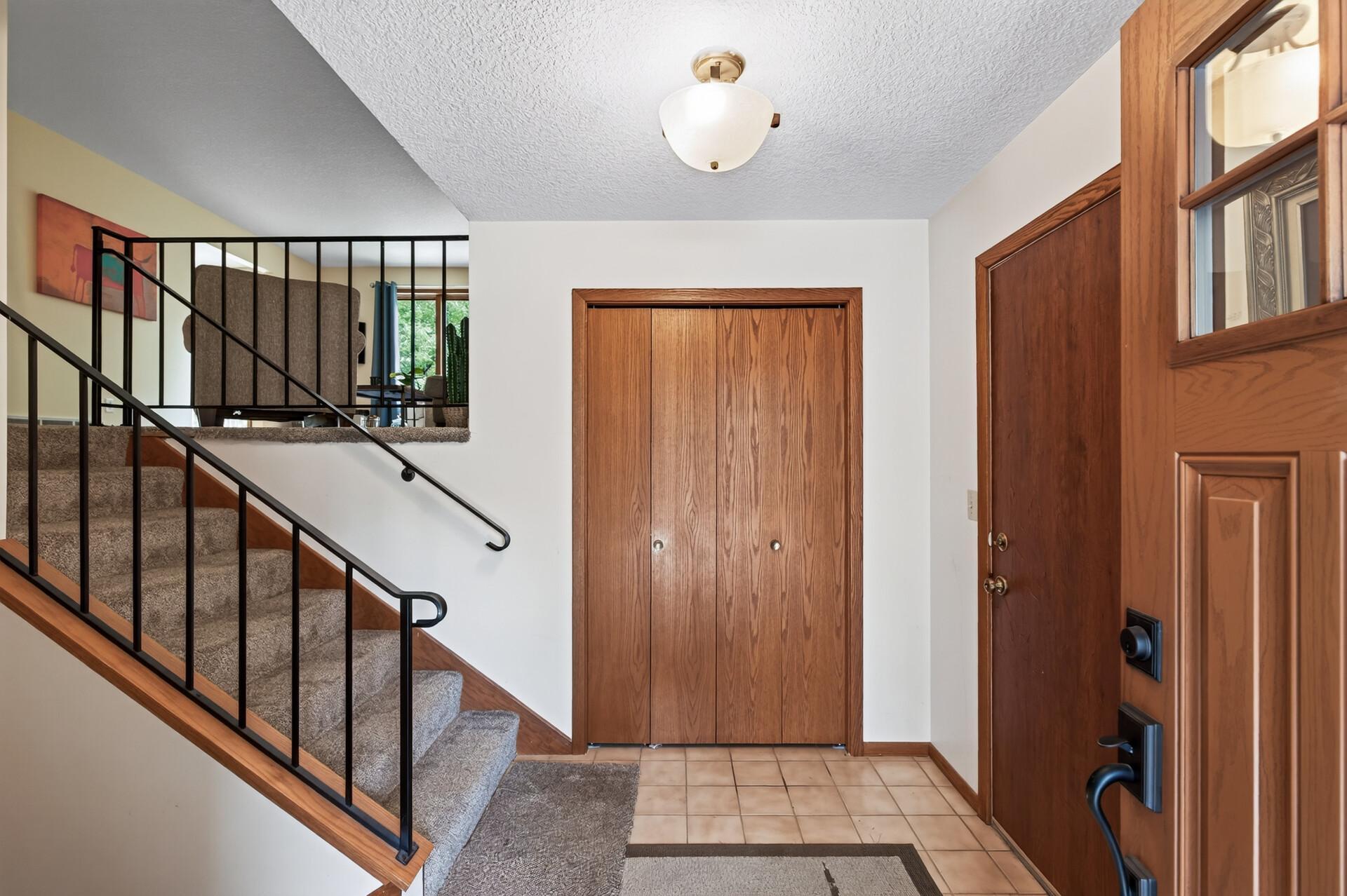 2nd image of 5595 Wedgewood Dr, Excelsior, MN 55331 | MLS# 7101403