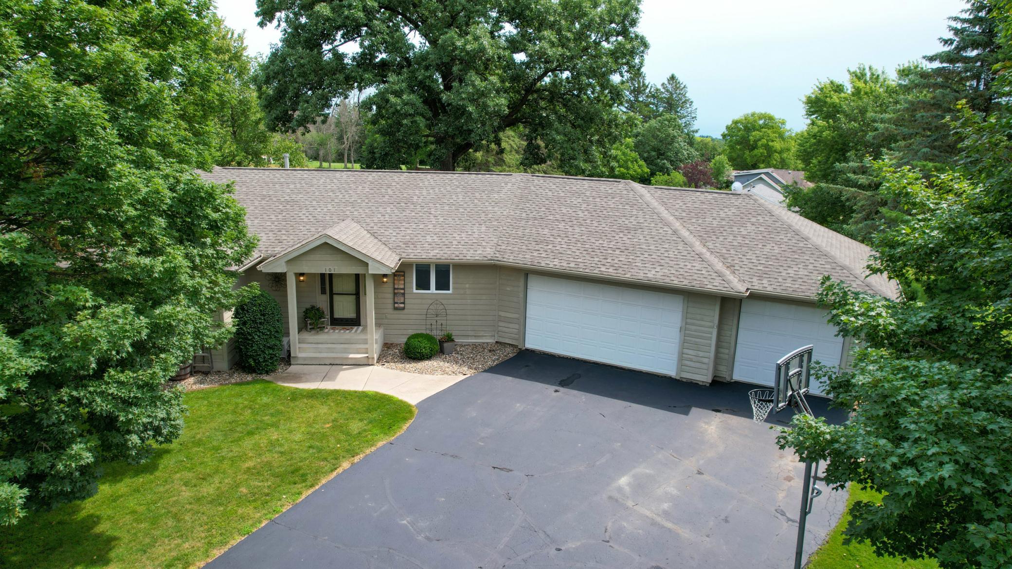 2nd image of 101 Anglewood Dr, Kenyon, MN 55946 | MLS# 7101418