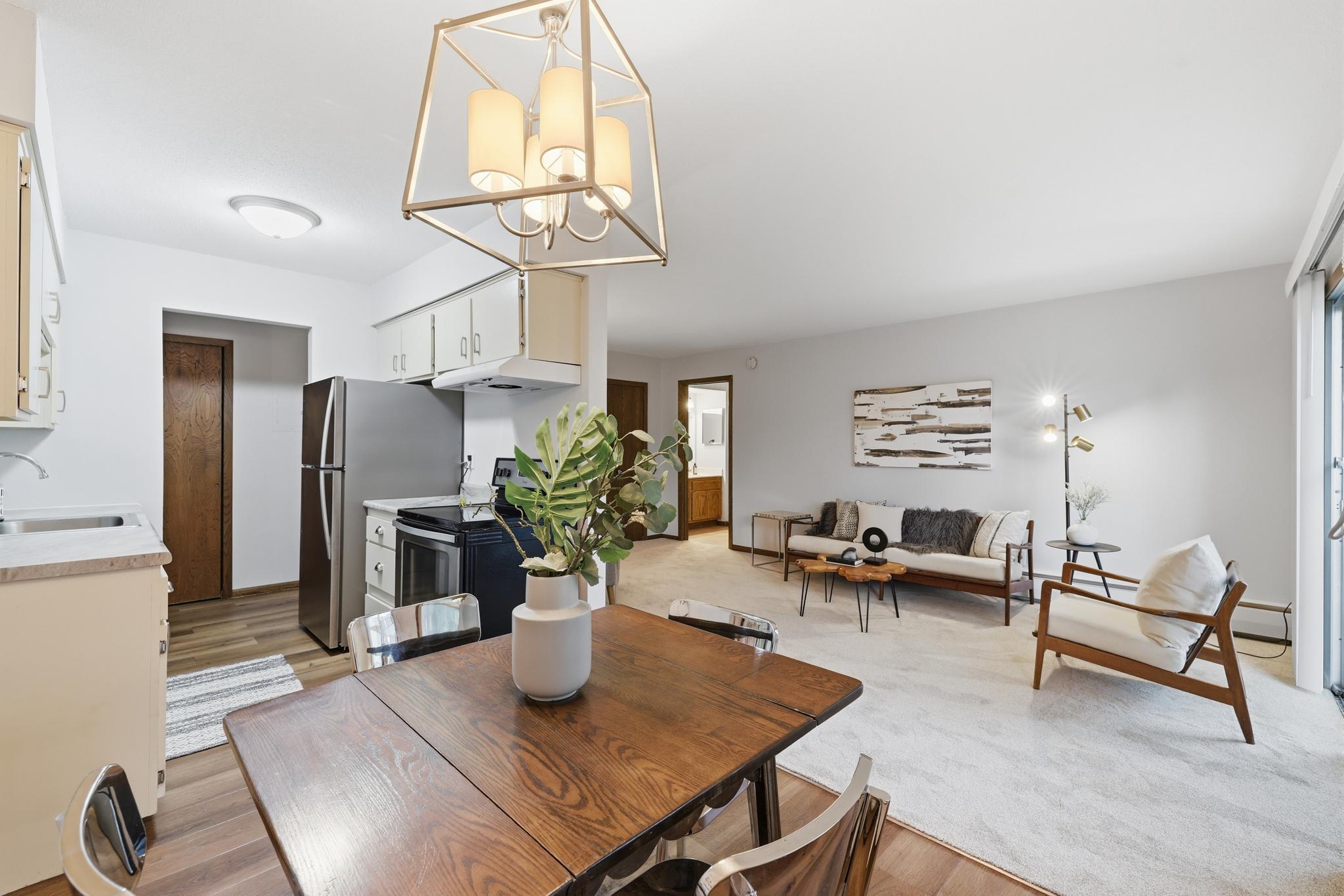 2nd image of 709 11th Ave S #5, Minneapolis, MN 55415 | MLS# 7101436